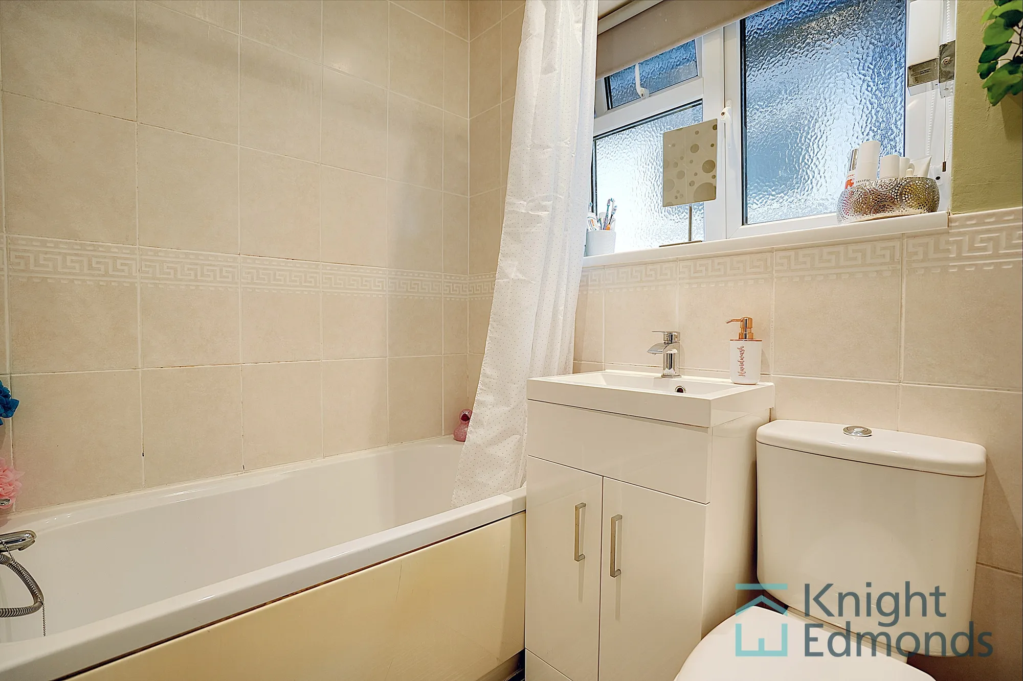 2 bed maisonette for sale in Wordsworth Road, Maidstone  - Property Image 9