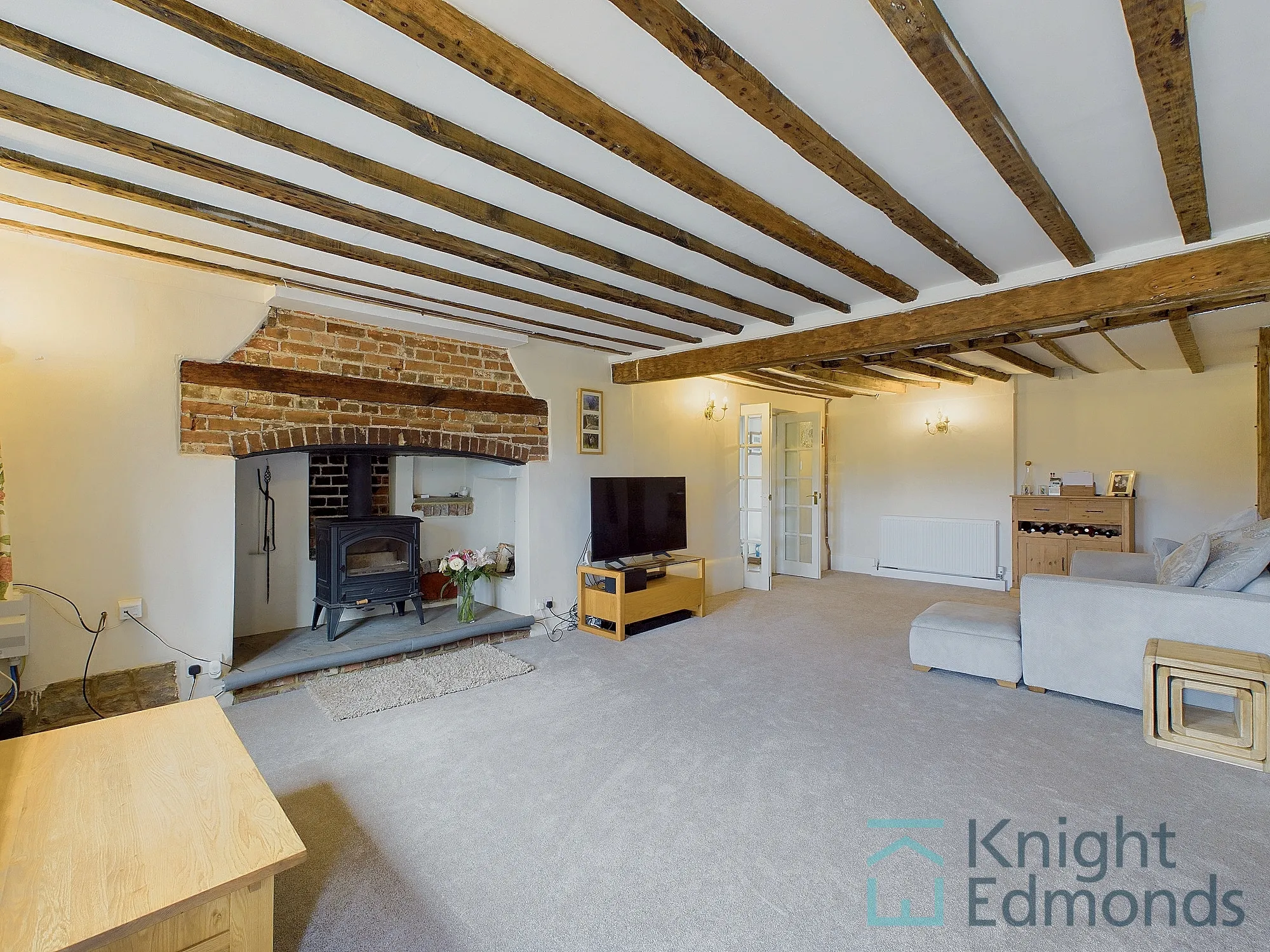 4 bed semi-detached house for sale in Lower Road, Maidstone  - Property Image 3
