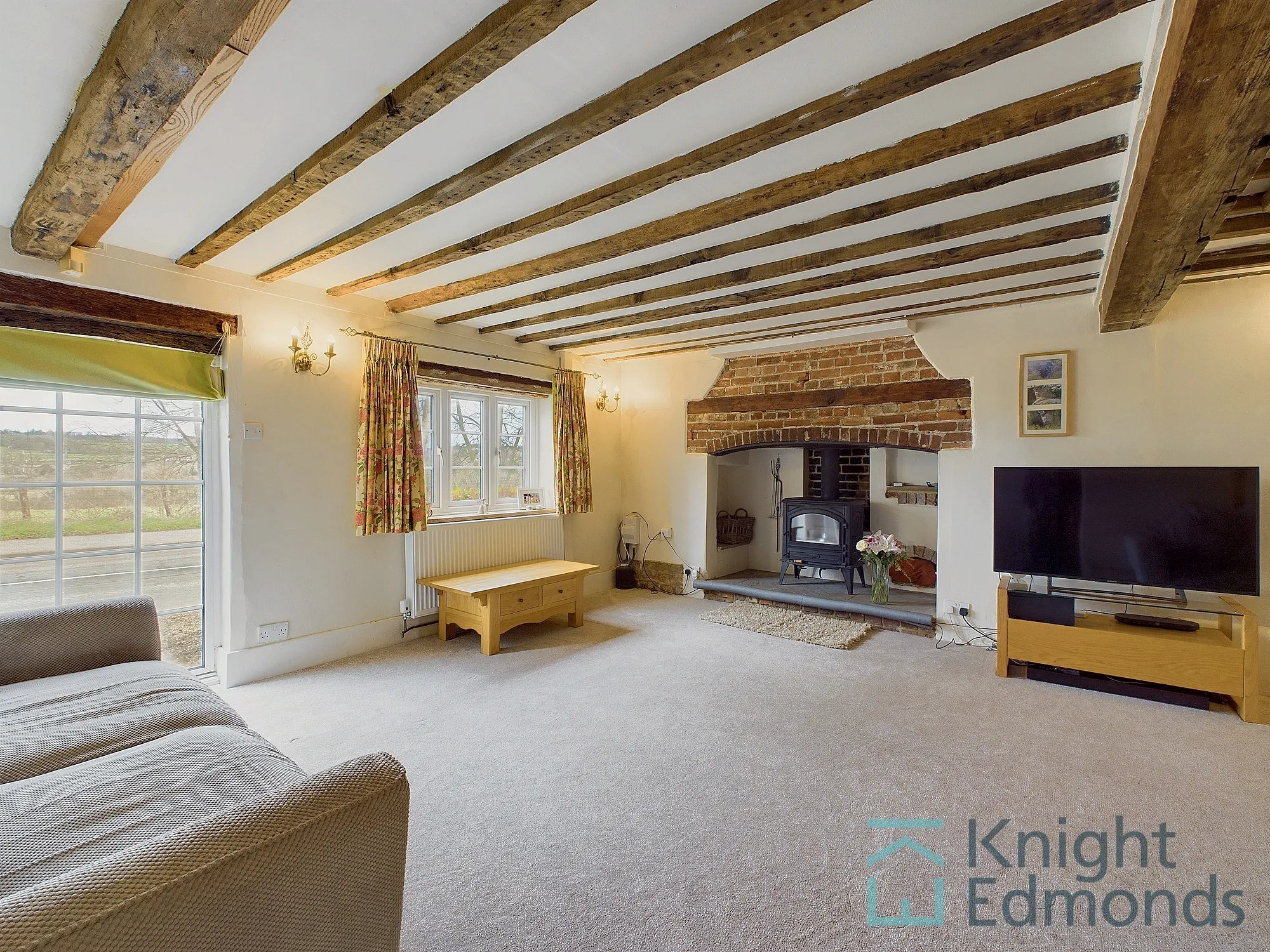 4 bed semi-detached house for sale in Lower Road, Maidstone  - Property Image 7