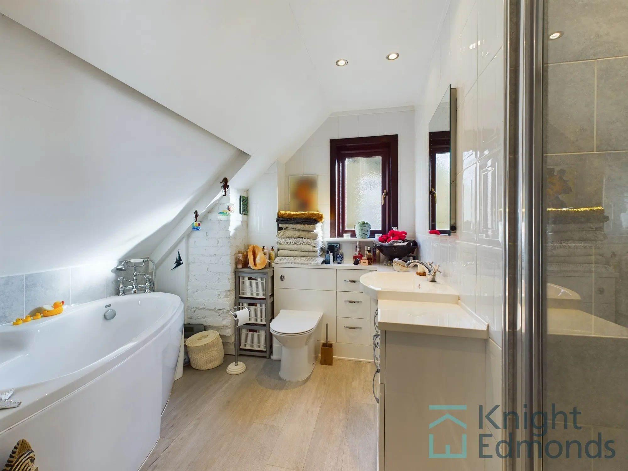 2 bed semi-detached house for sale in Pilgrims Way, Maidstone  - Property Image 6