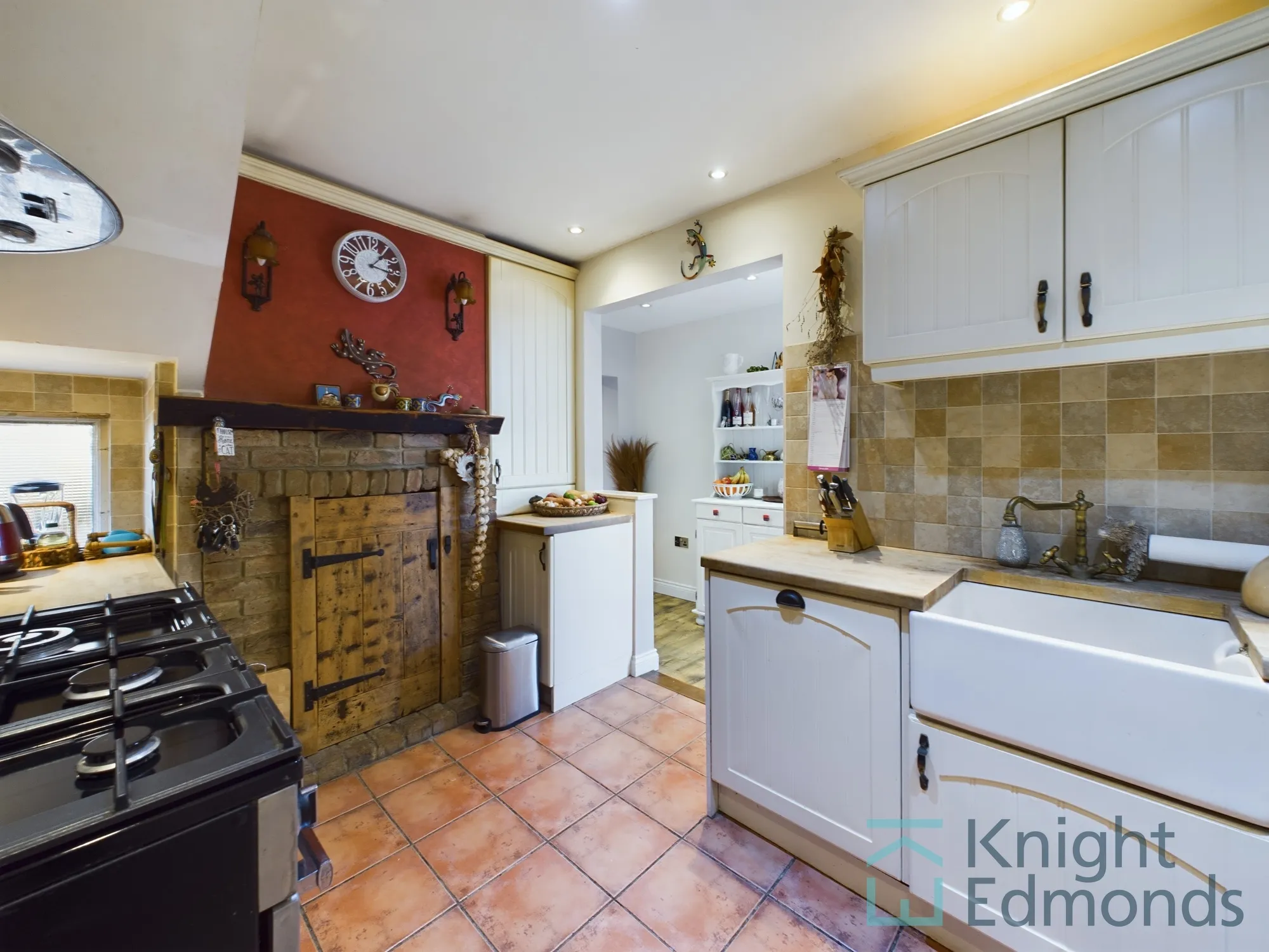 2 bed semi-detached house for sale in Pilgrims Way, Maidstone  - Property Image 7