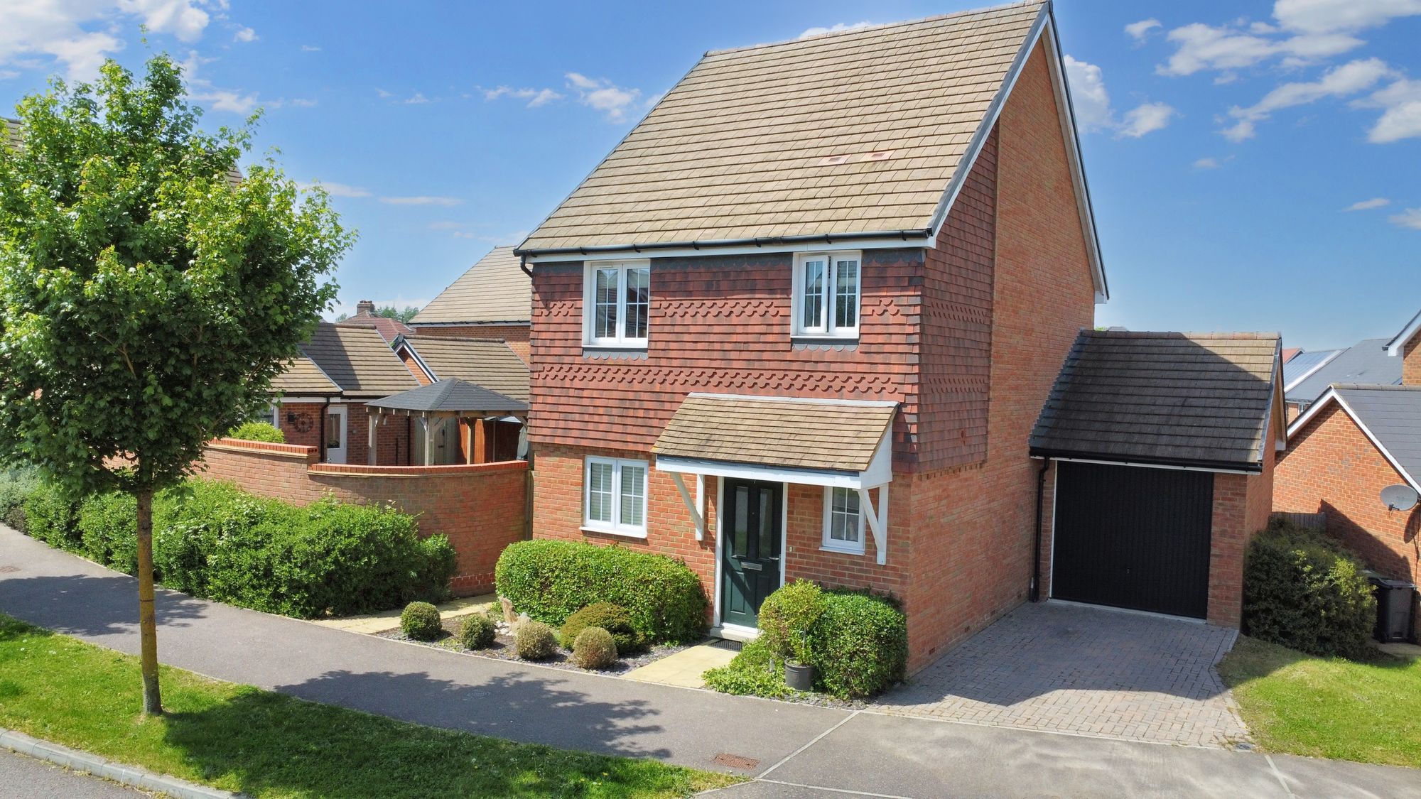 3 bed house for sale in Murdoch Chase, Maidstone  - Property Image 3