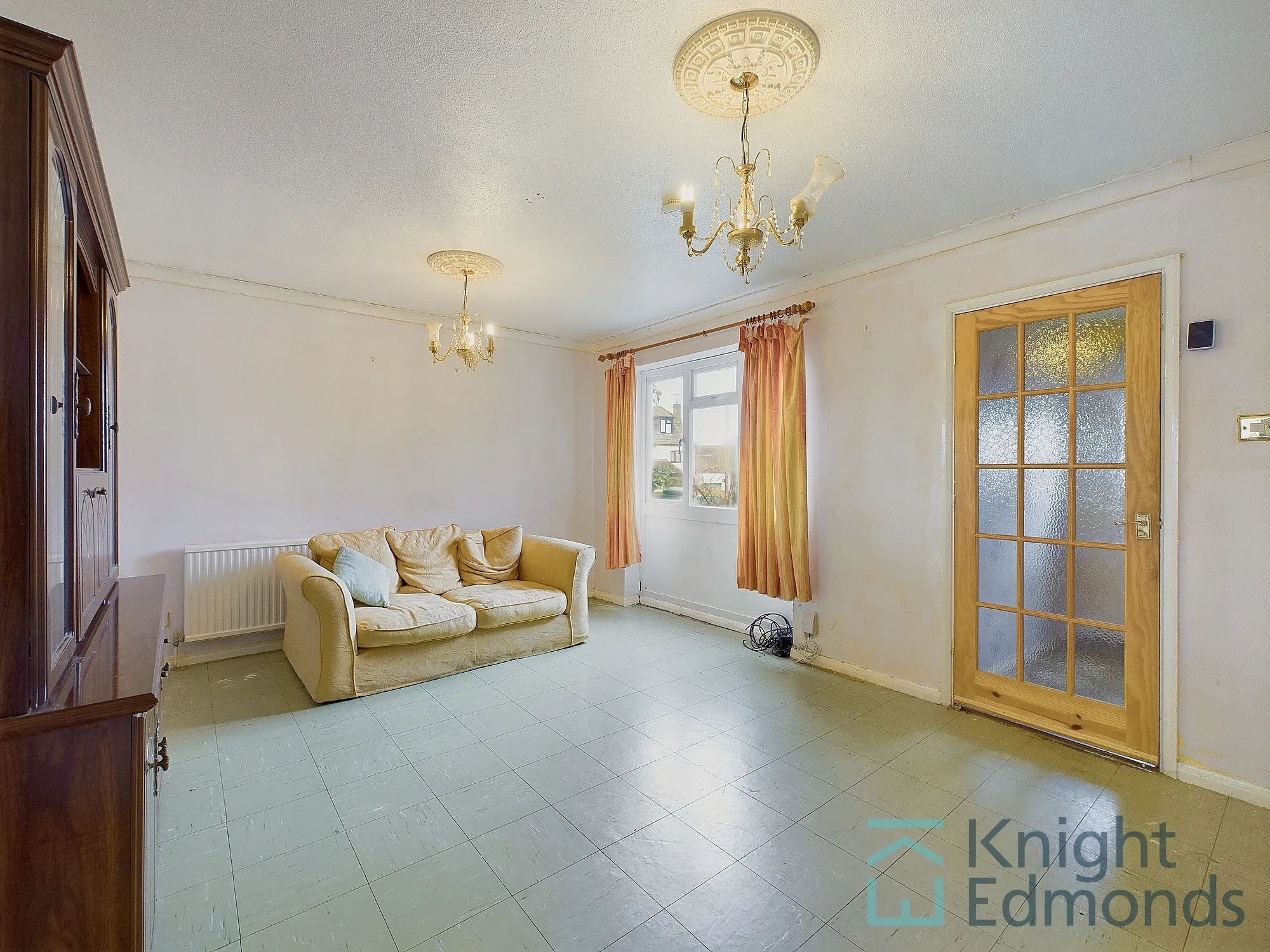 3 bed mid-terraced house for sale in Elmstone Close, Maidstone  - Property Image 3