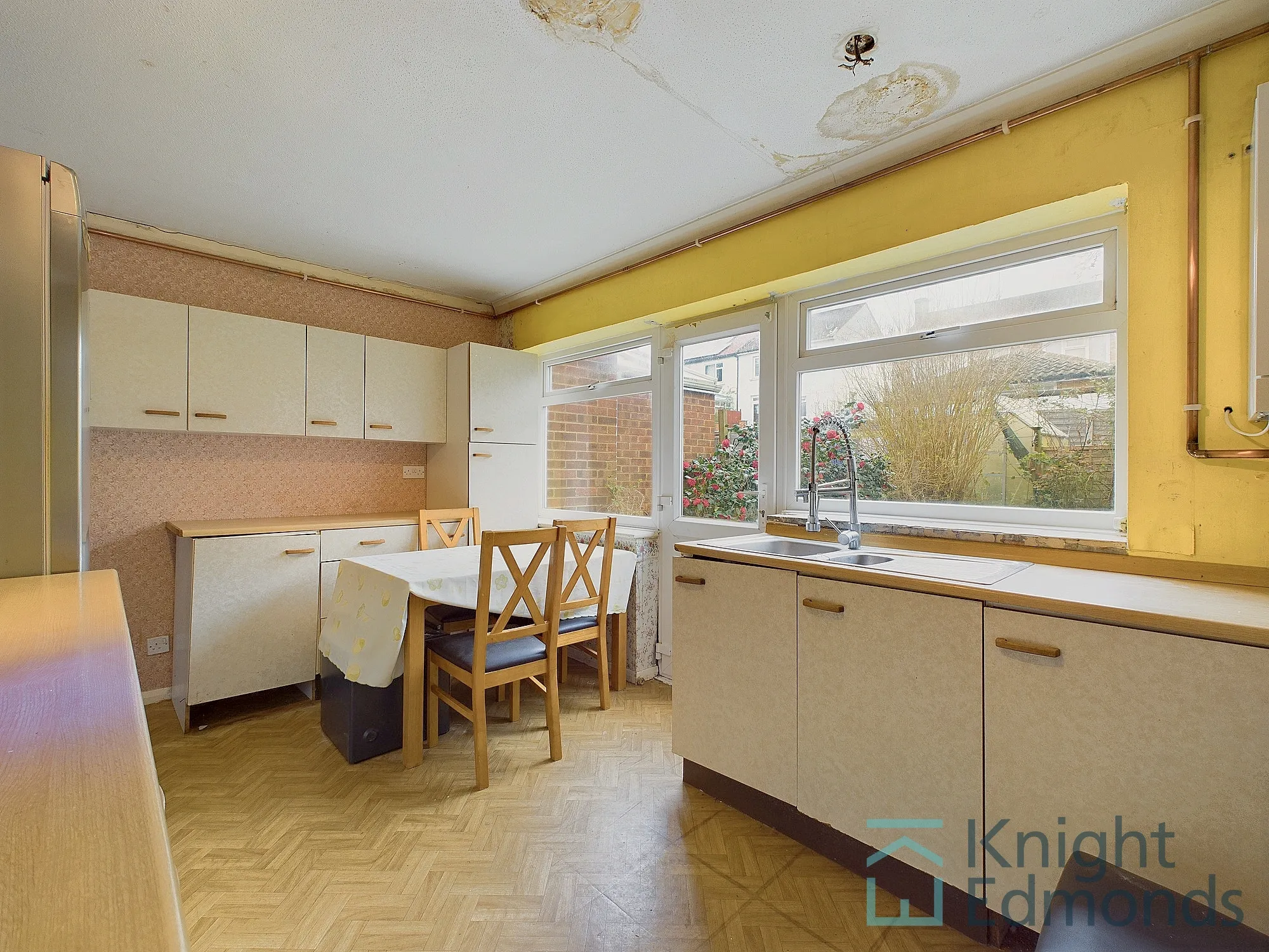 3 bed mid-terraced house for sale in Elmstone Close, Maidstone  - Property Image 8