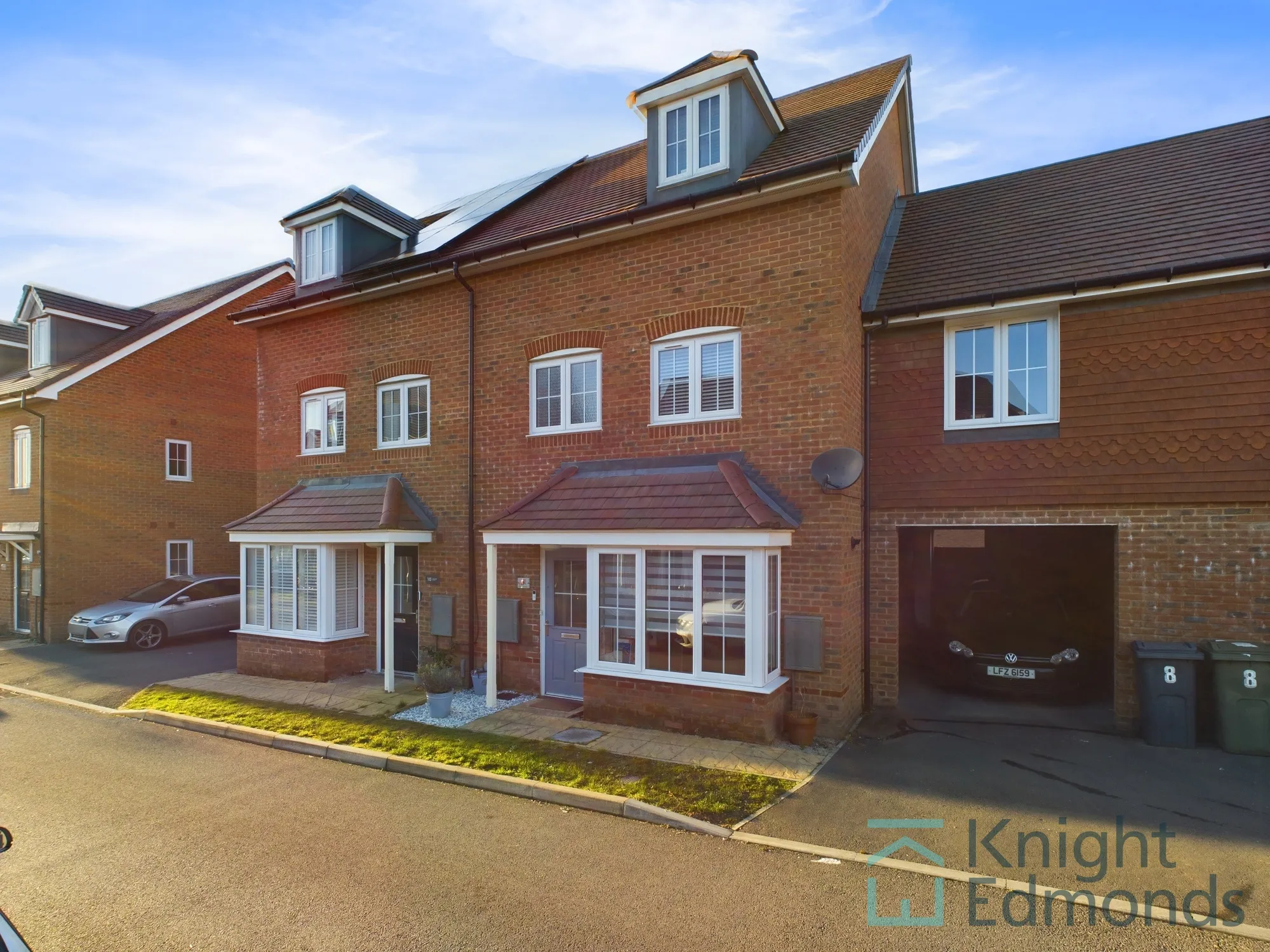 4 bed terraced house for sale in Matthews Avenue, Maidstone - Property Image 1