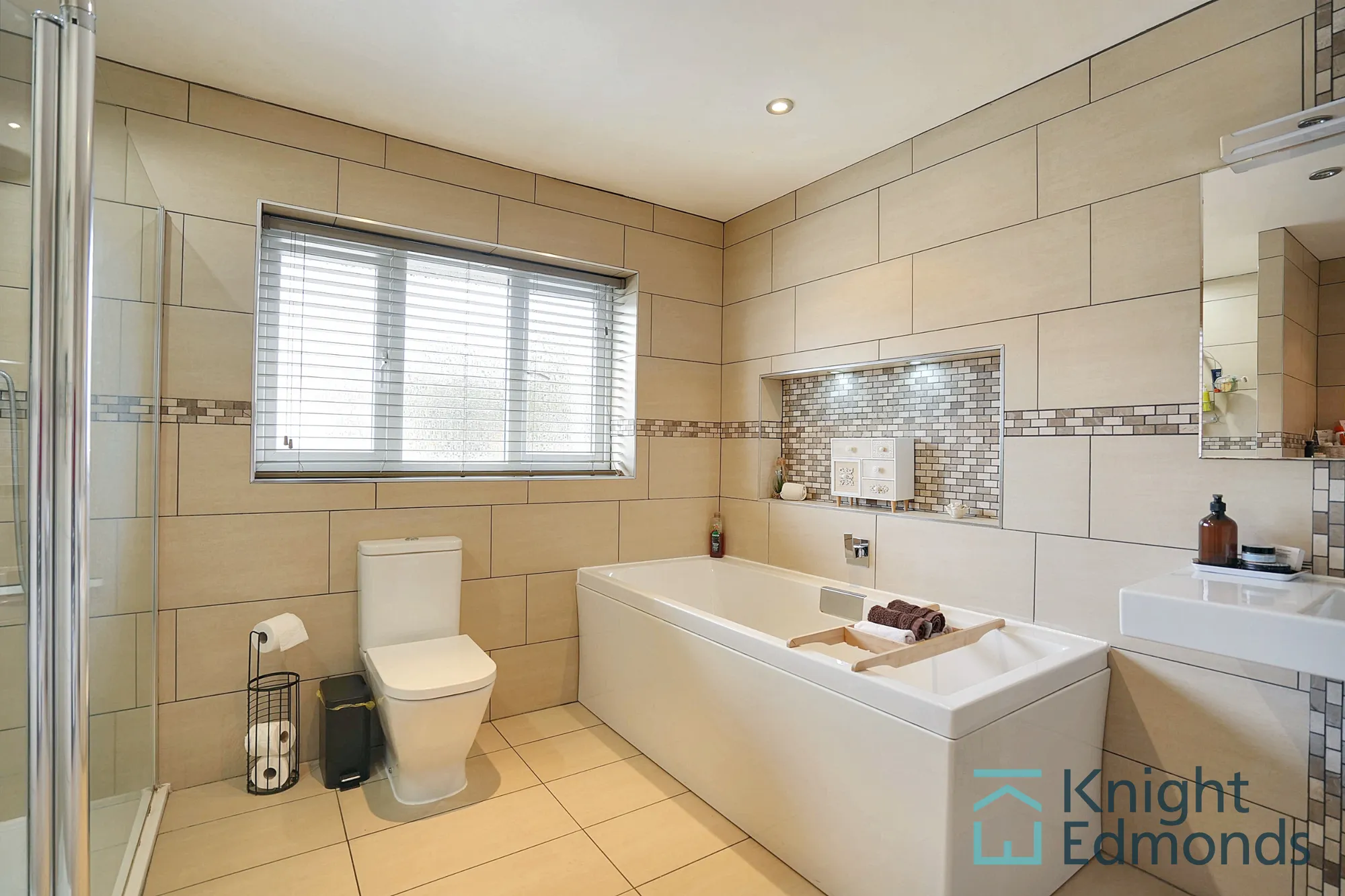 4 bed detached house for sale in Tonbridge Road, Maidstone  - Property Image 24