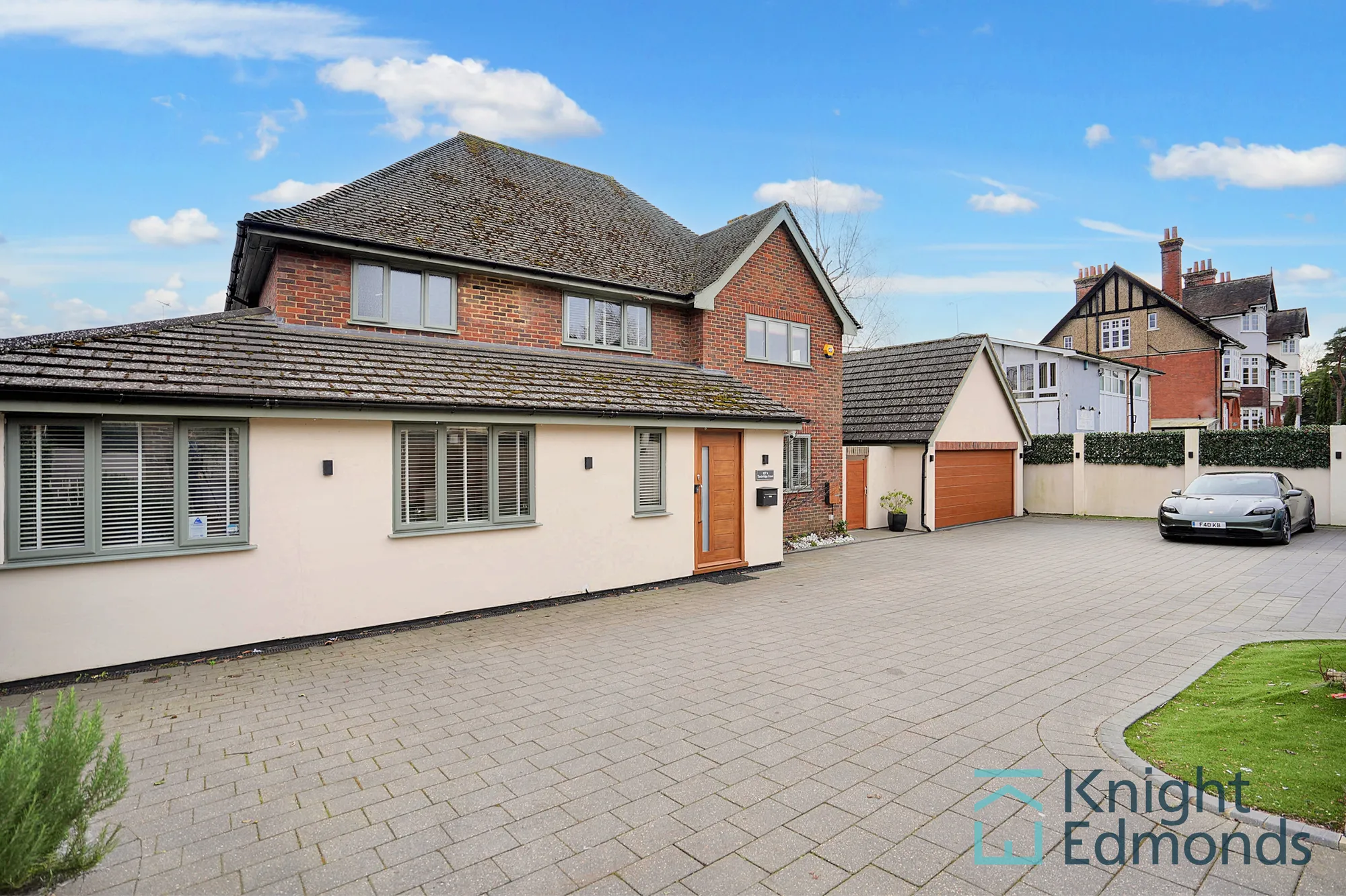 4 bed detached house for sale in Tonbridge Road, Maidstone - Property Image 1