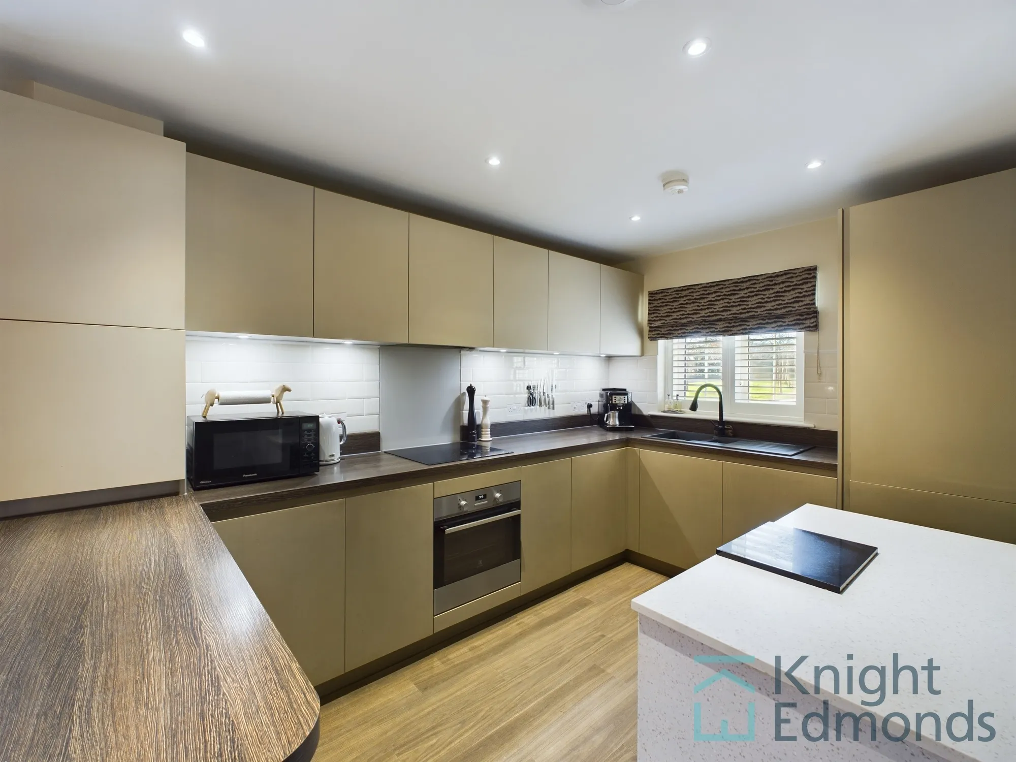 3 bed detached house for sale in Swallow Road, Maidstone  - Property Image 2
