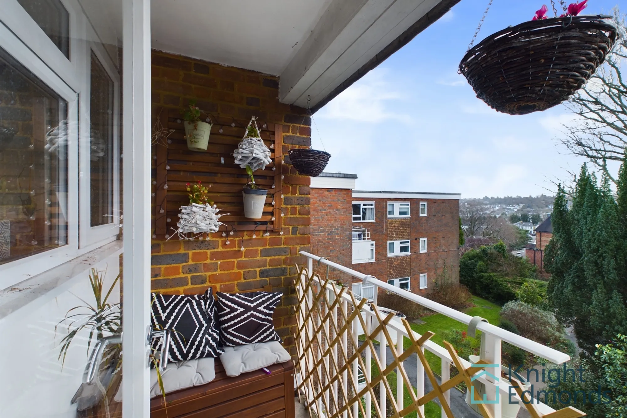 2 bed apartment for sale in Chilston Road, Tunbridge Wells  - Property Image 7