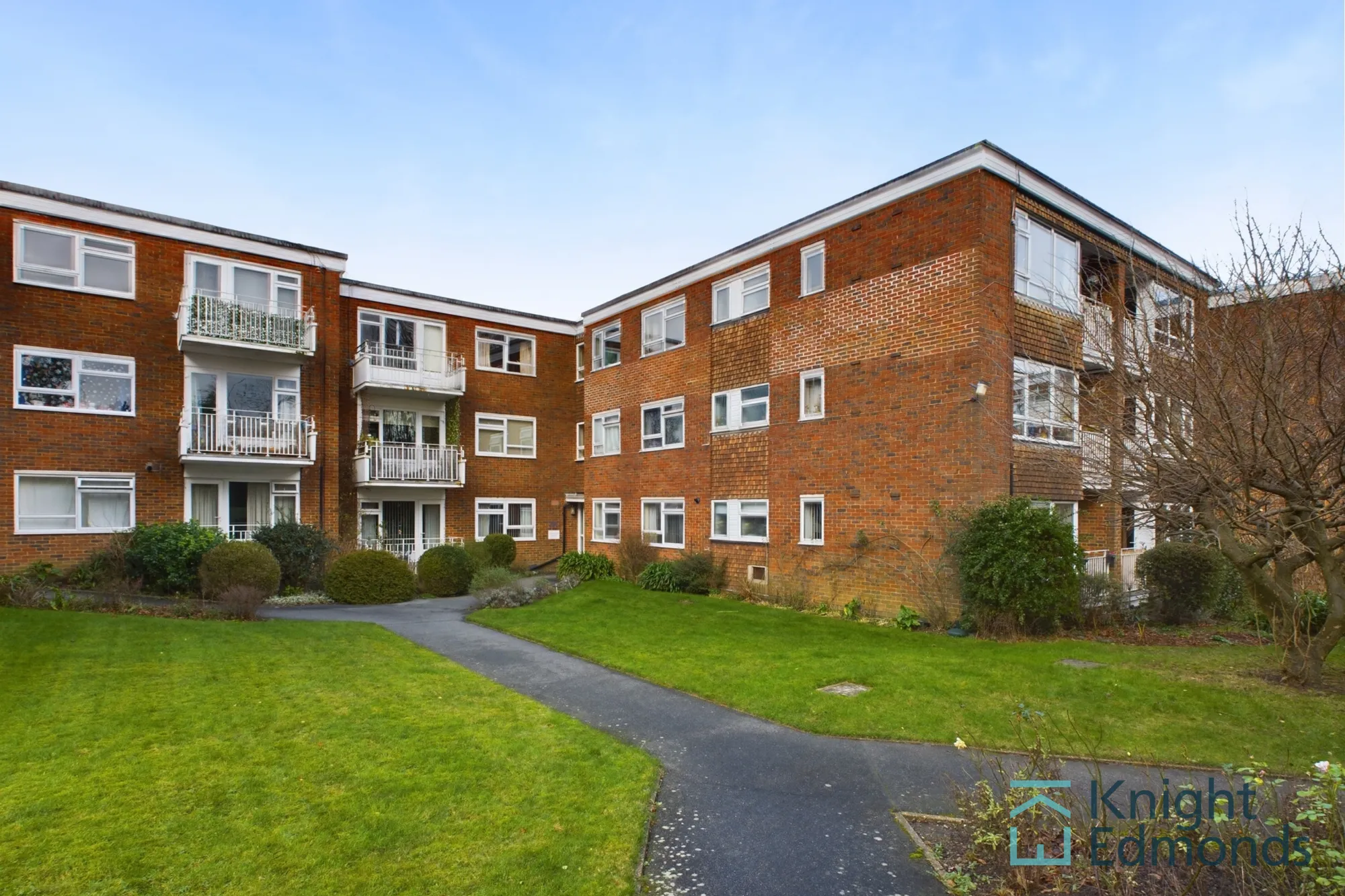 2 bed apartment for sale in Chilston Road, Tunbridge Wells - Property Image 1
