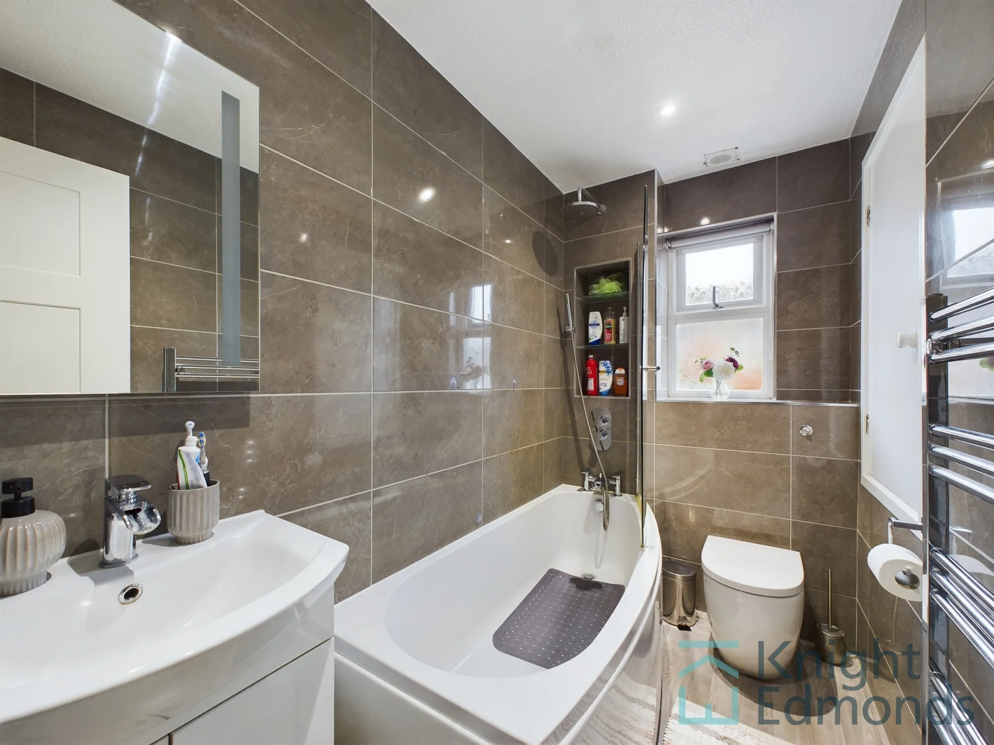 2 bed for sale in Redsells Close, Maidstone  - Property Image 9