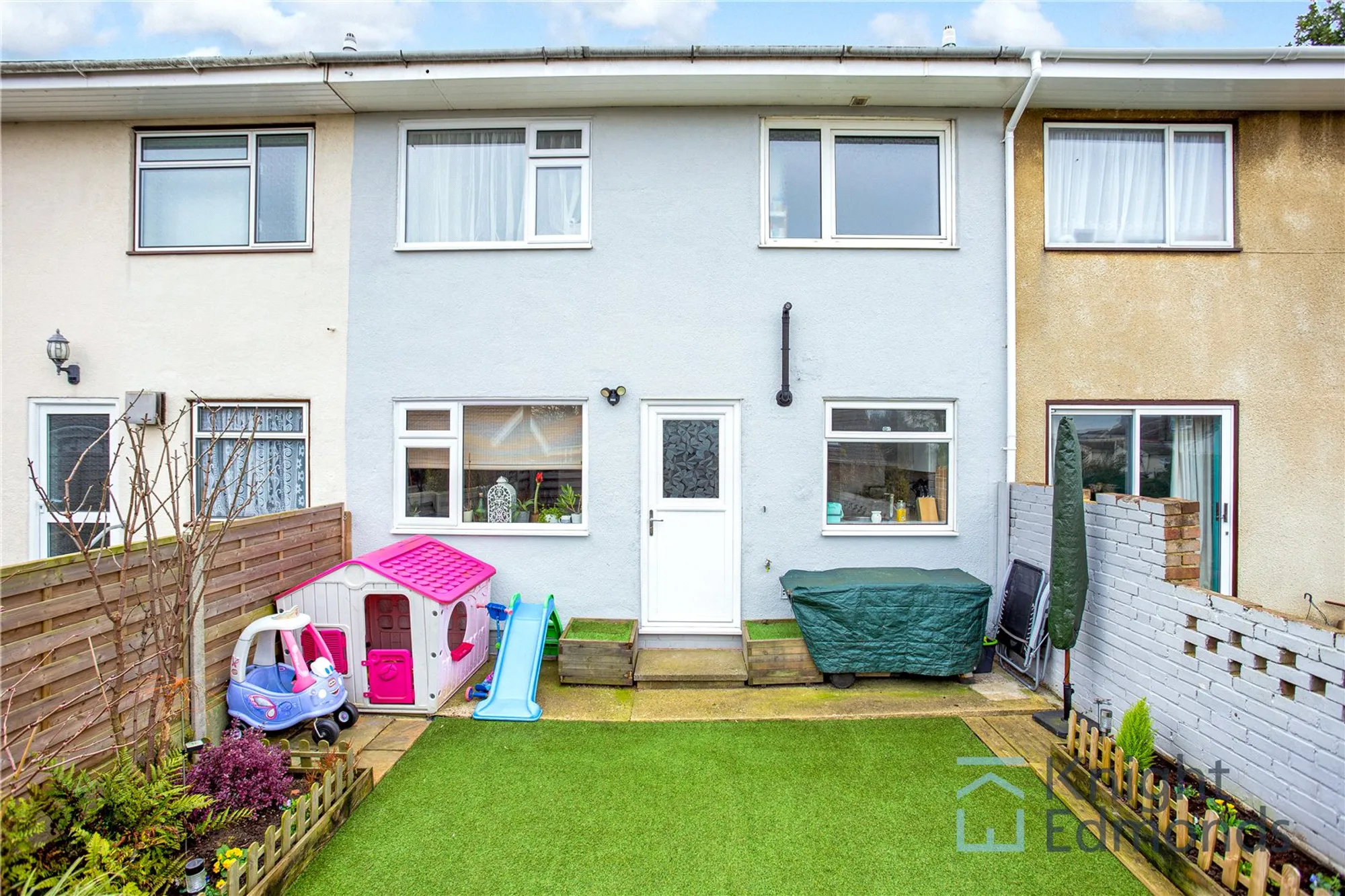 3 bed mid-terraced house for sale in Junction Road, Gillingham  - Property Image 14