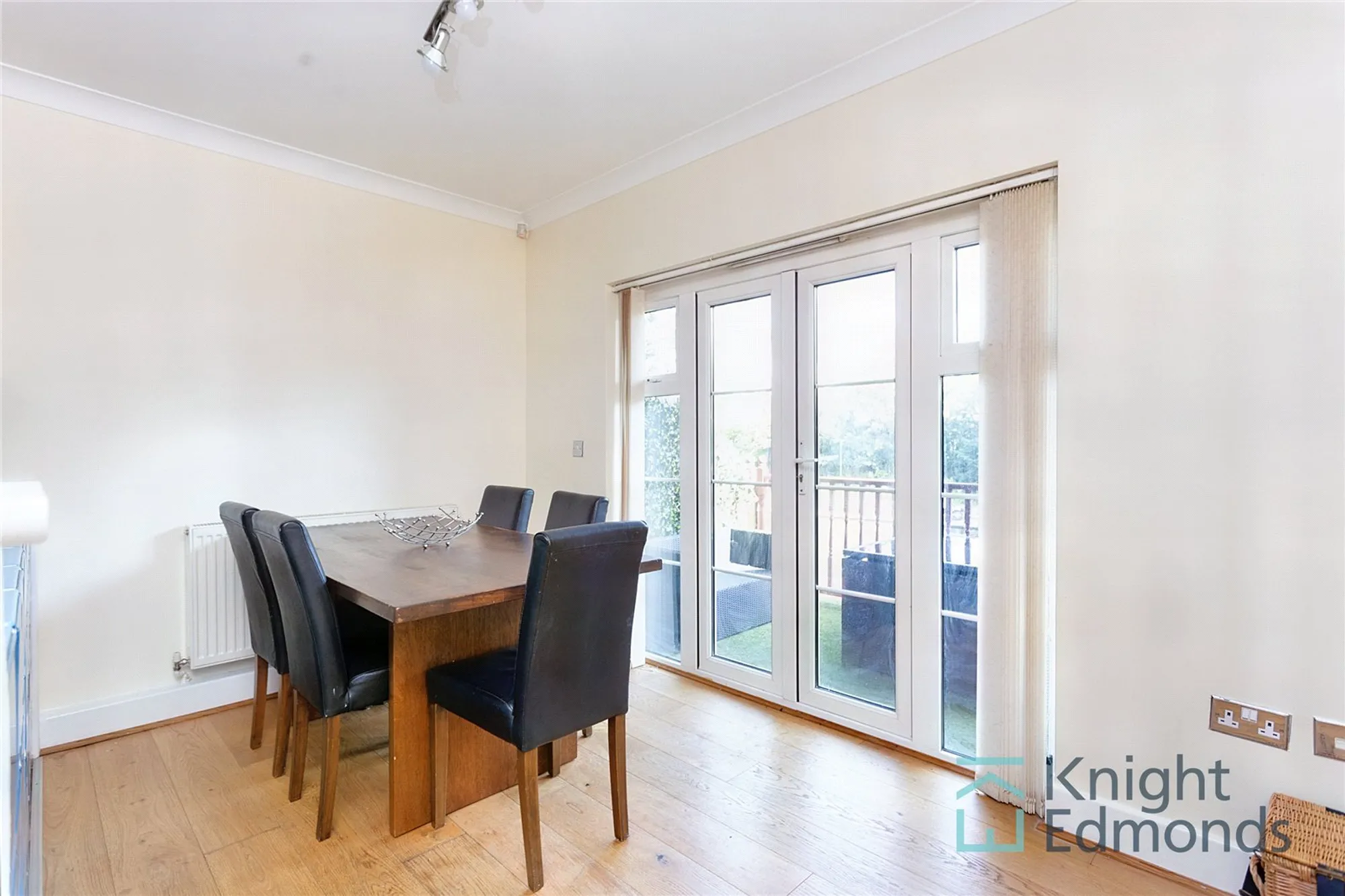 3 bed terraced house for sale in St. Peters Street, Maidstone  - Property Image 8