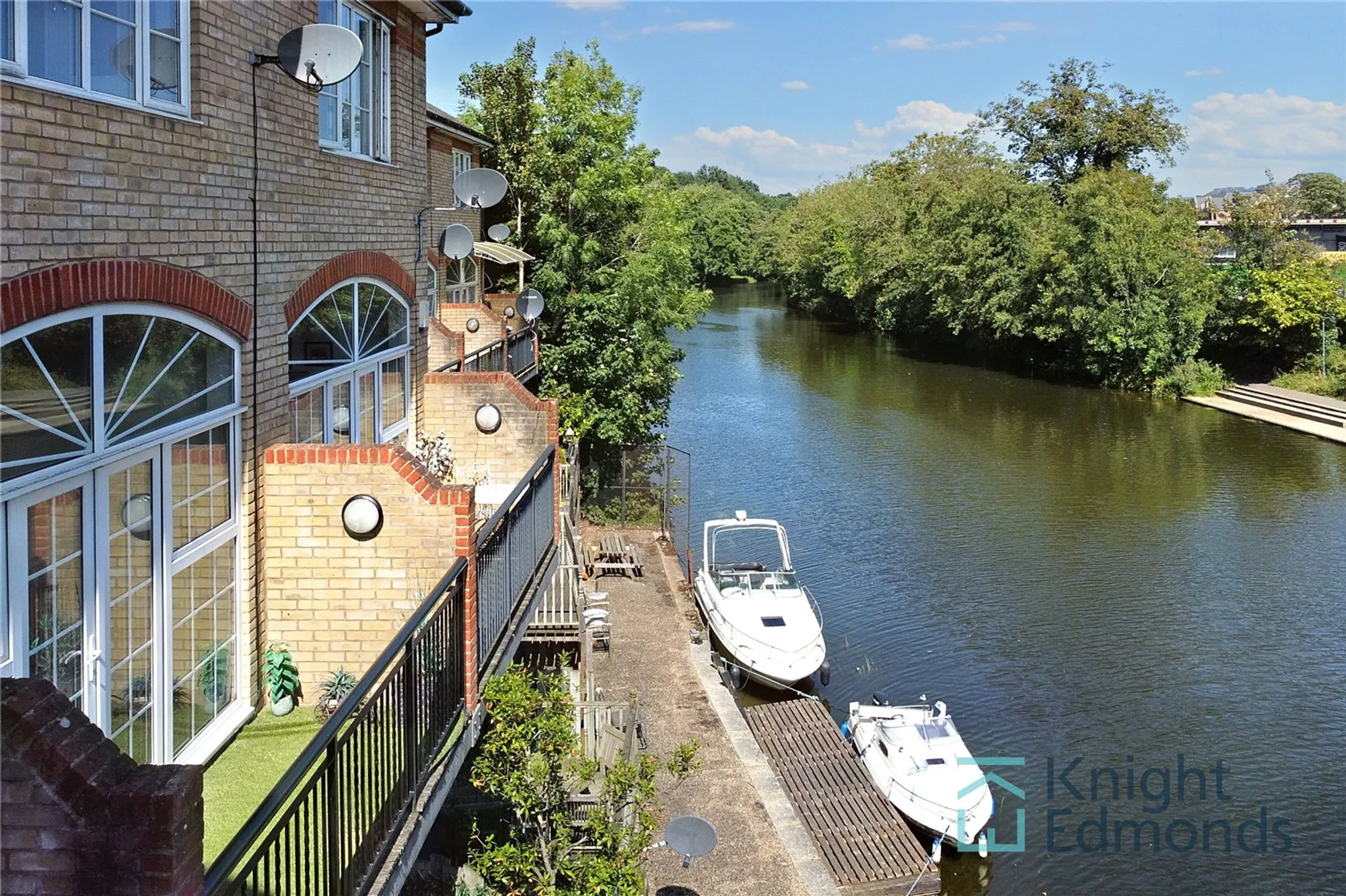 3 bed terraced house for sale in St. Peters Street, Maidstone  - Property Image 3