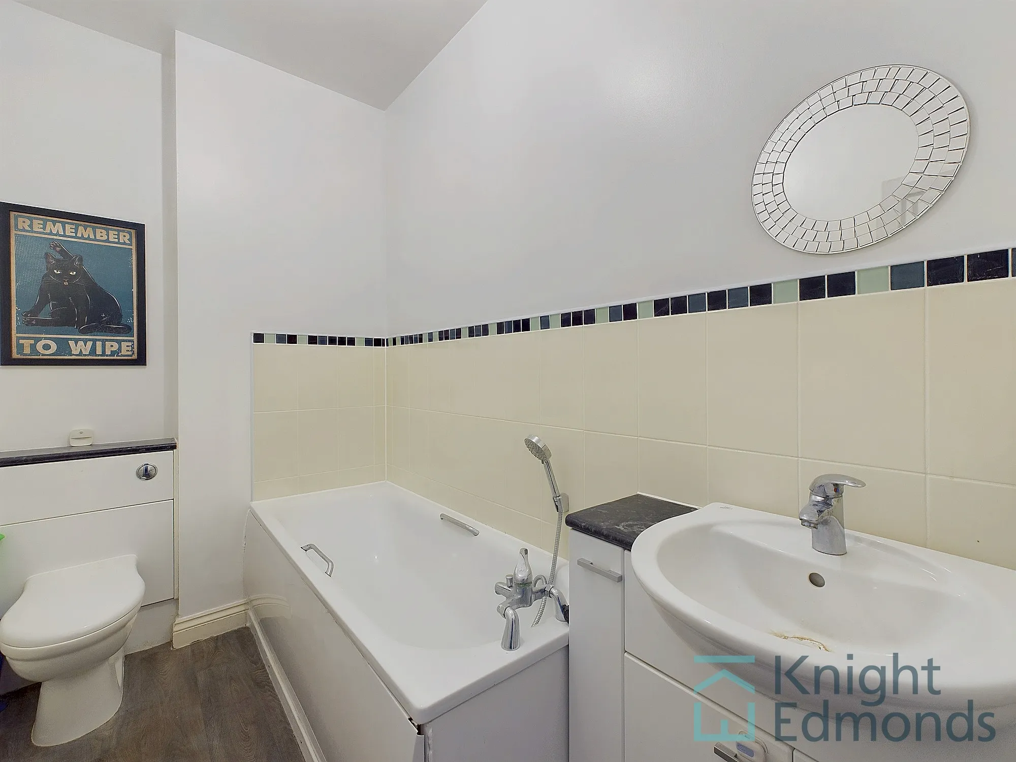 3 bed terraced house for sale in Tarragon Road, Maidstone  - Property Image 7