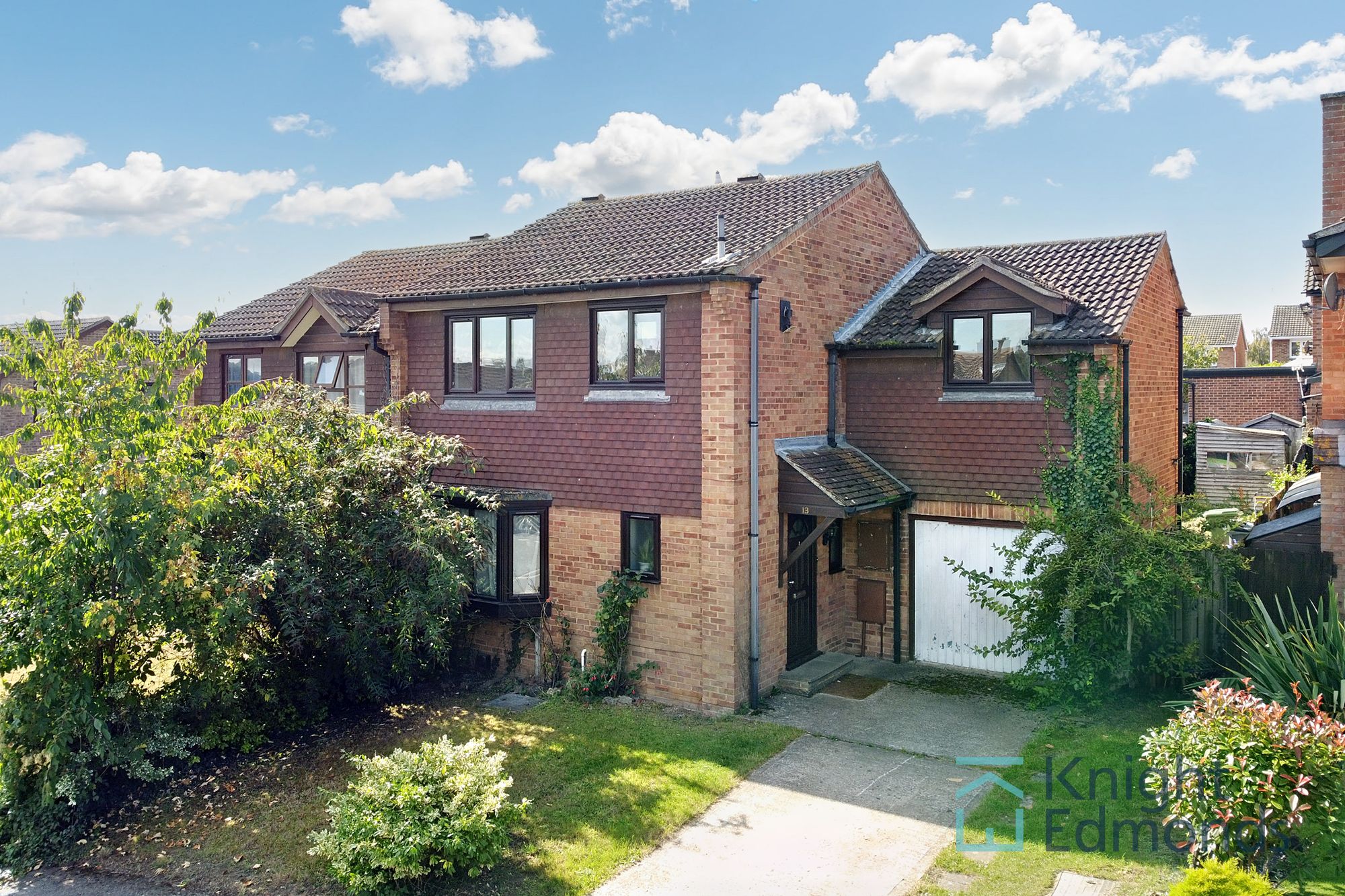 4 bed semi-detached house for sale in Cranleigh Gardens, Maidstone - Property Image 1