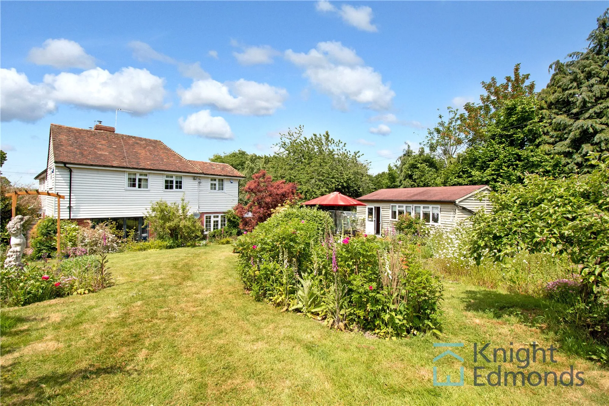 3 bed end of terrace house for sale in Hilltop, Maidstone  - Property Image 2
