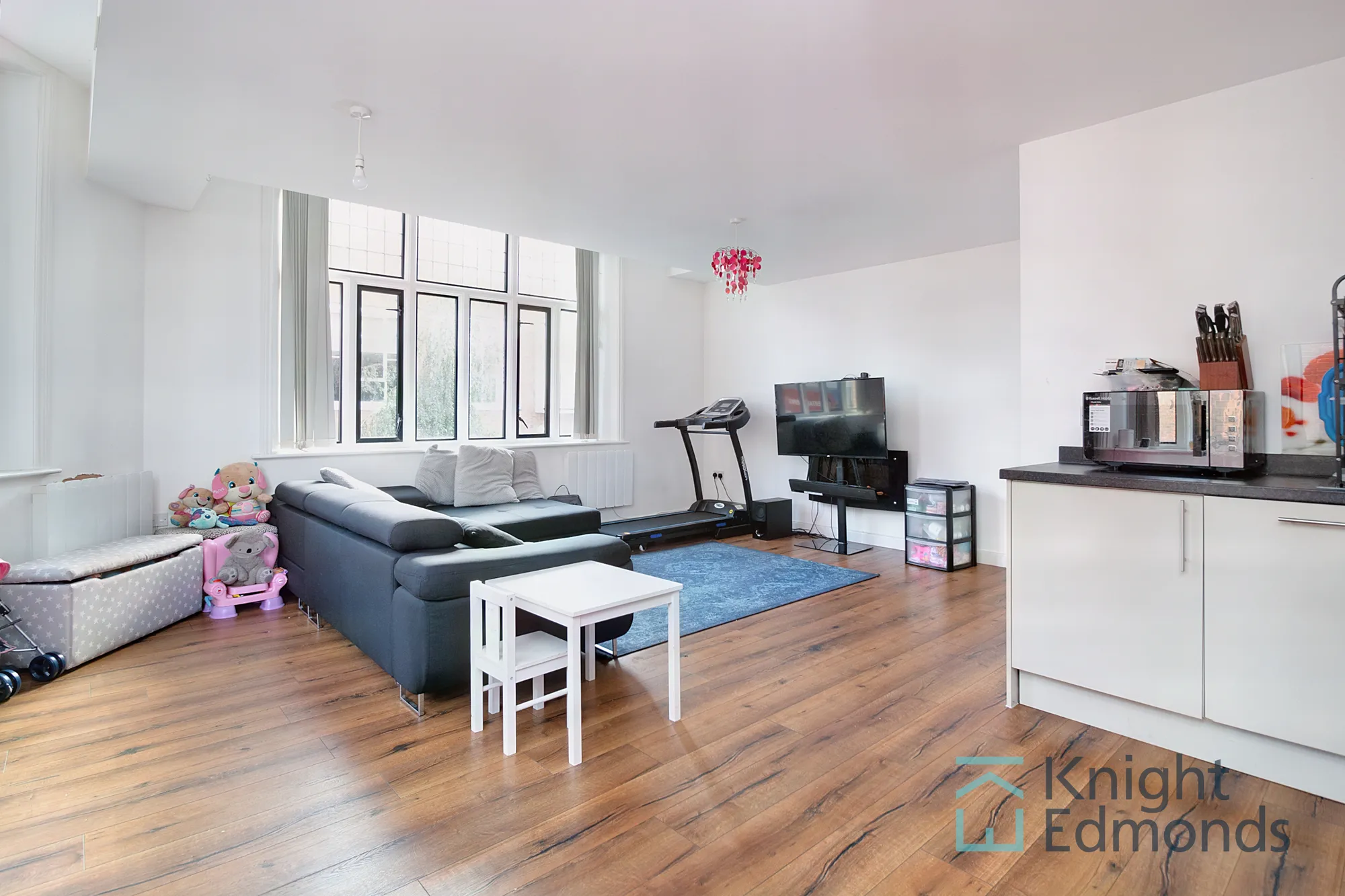 2 bed flat for sale in St. Faiths Street, Maidstone  - Property Image 5