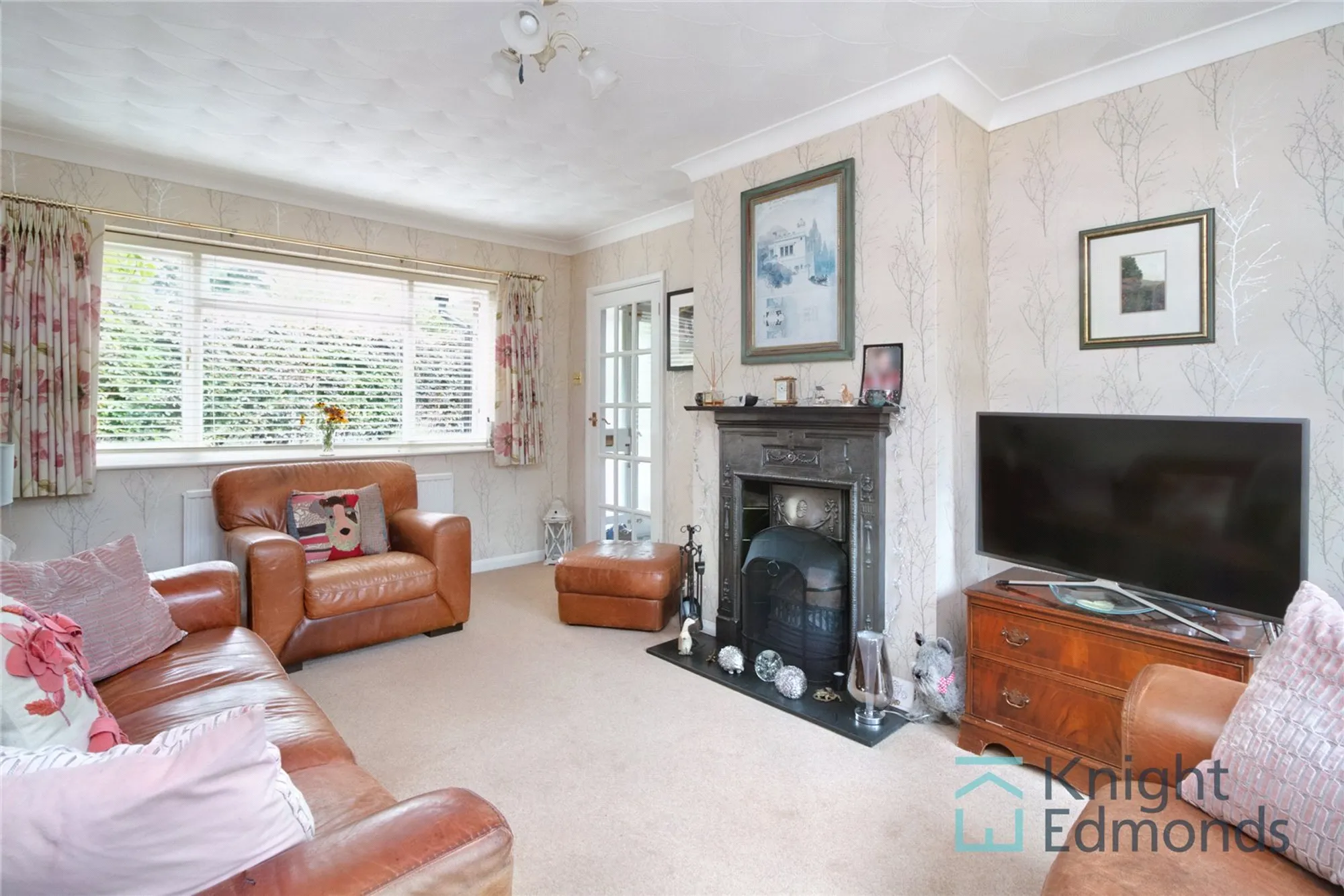 4 bed detached house for sale in Workhouse Lane, Maidstone 2
