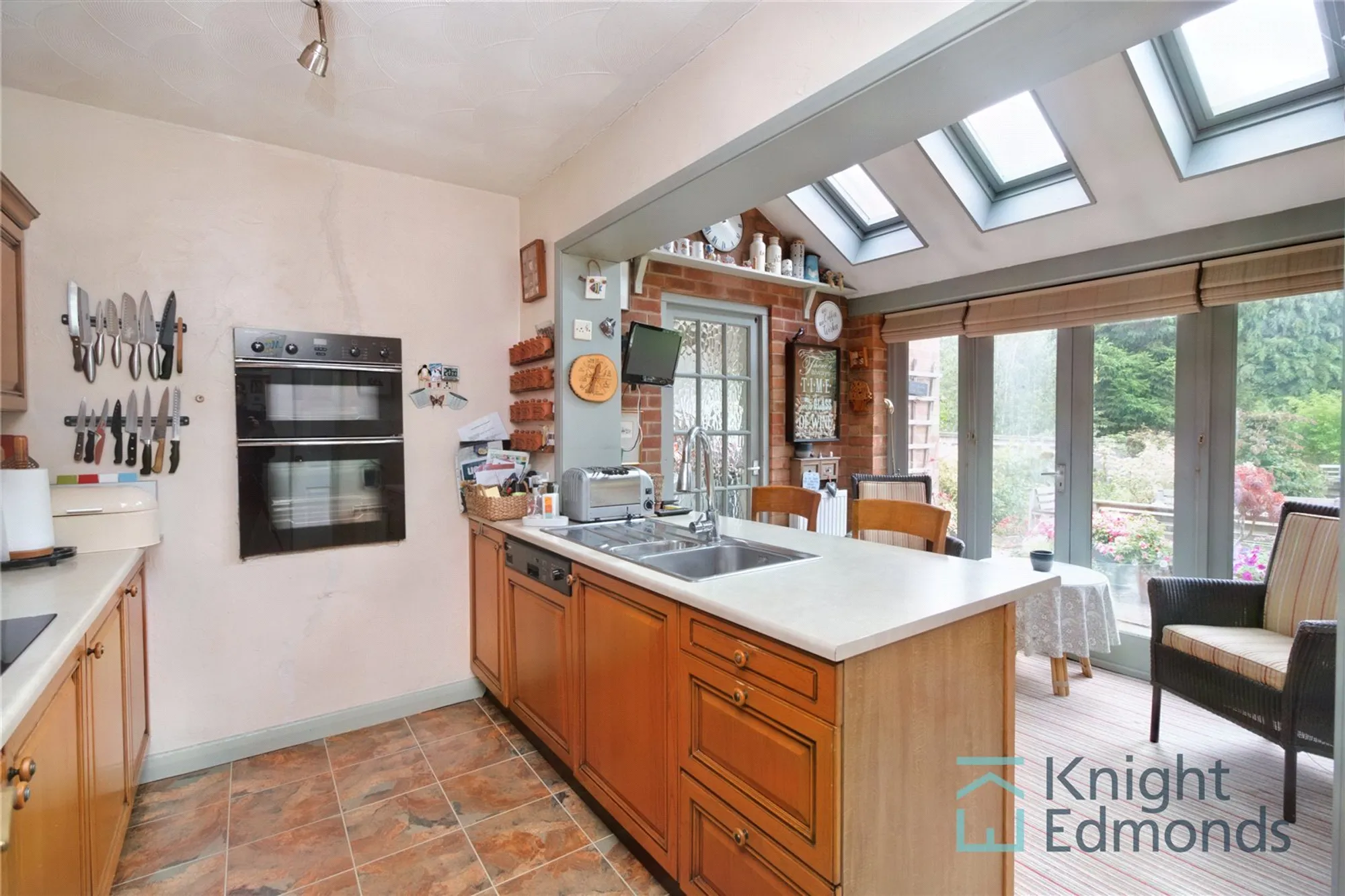 4 bed detached house for sale in Workhouse Lane, Maidstone 1