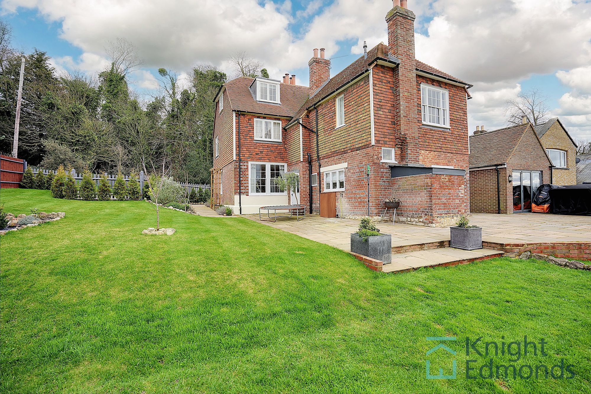 5 bed detached house for sale in Linton Hill, Maidstone  - Property Image 1
