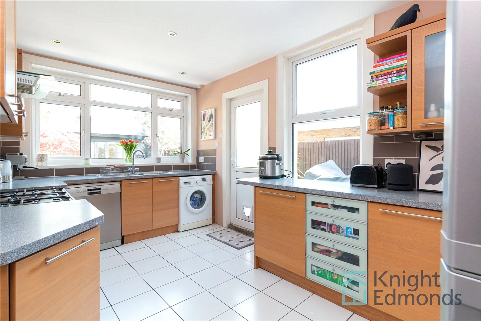 4 bed semi-detached house for sale in Cornwallis Road, Maidstone  - Property Image 5