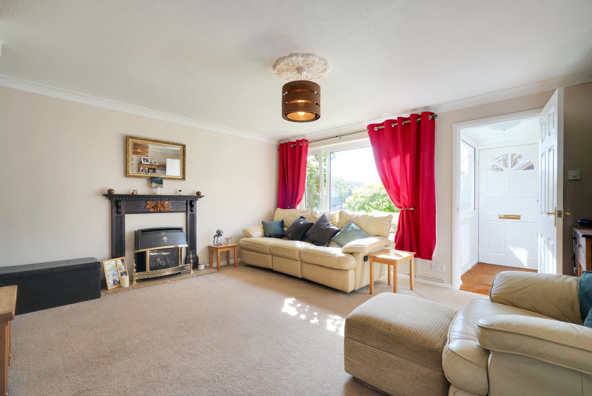 3 bed house for sale in Lenside Drive, Maidstone  - Property Image 2