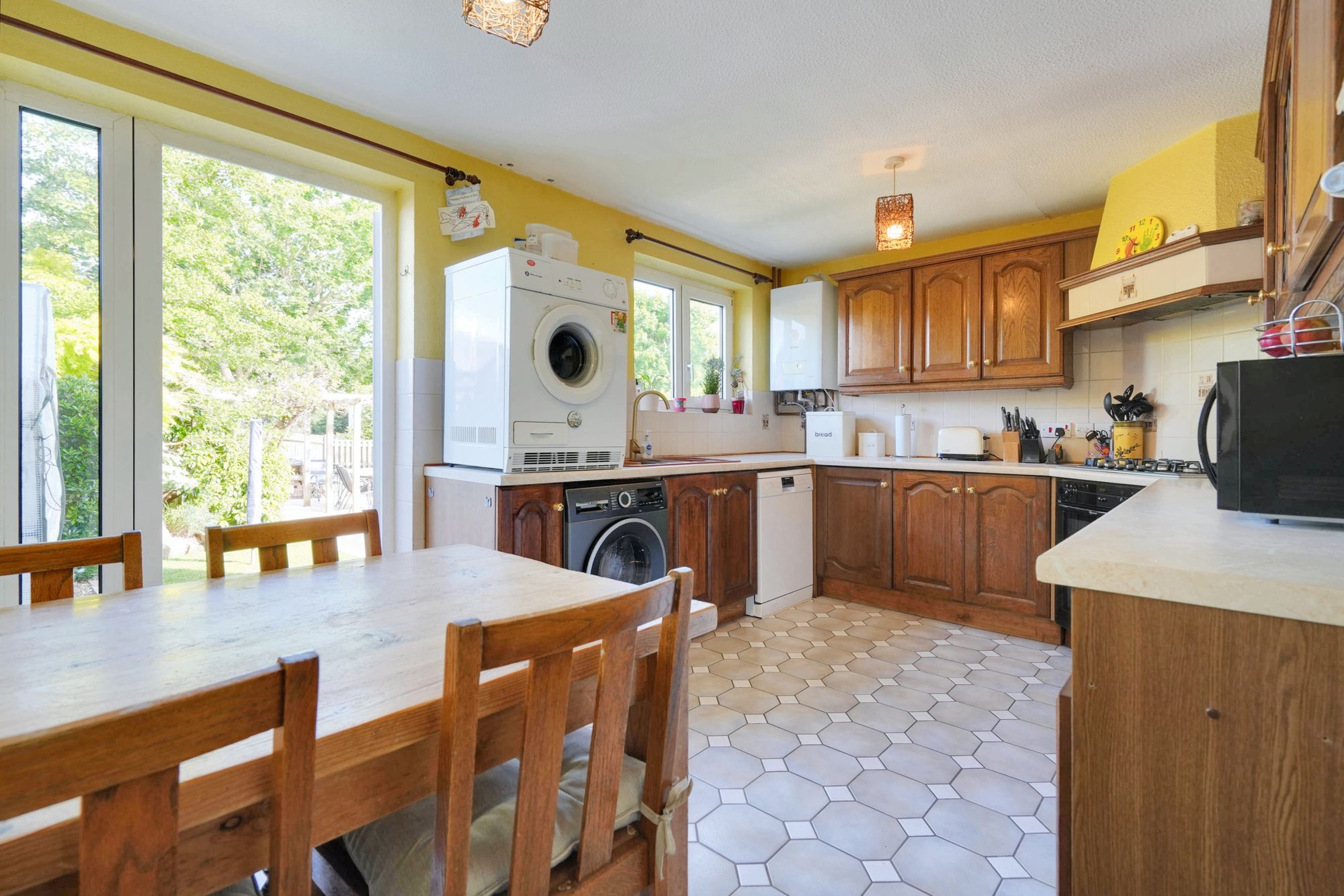 3 bed house for sale in Lenside Drive, Maidstone  - Property Image 4