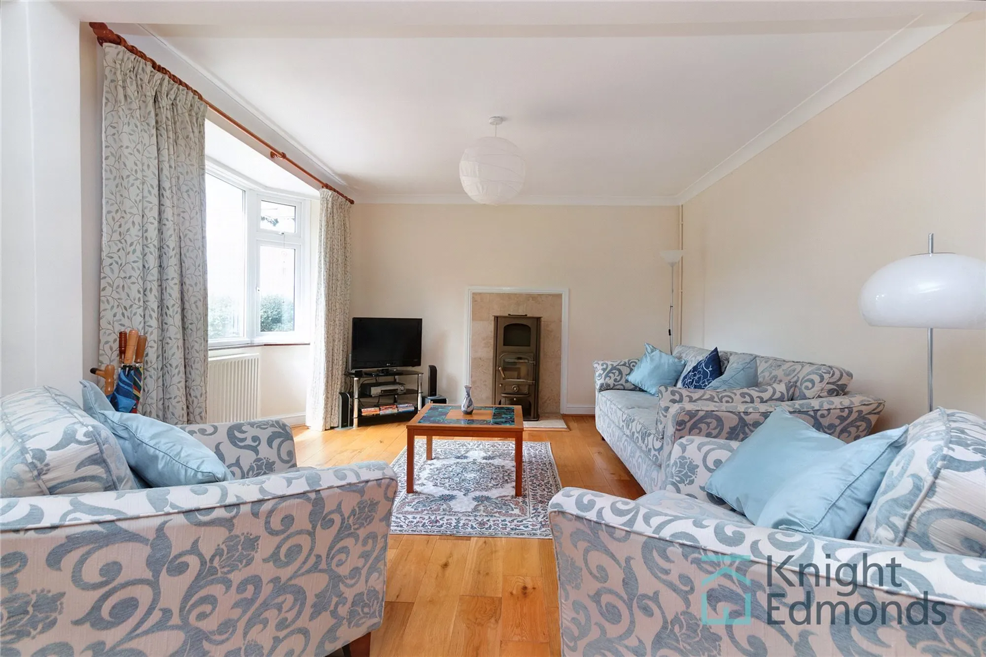 3 bed detached house for sale in Chart Hill Road, Maidstone 3
