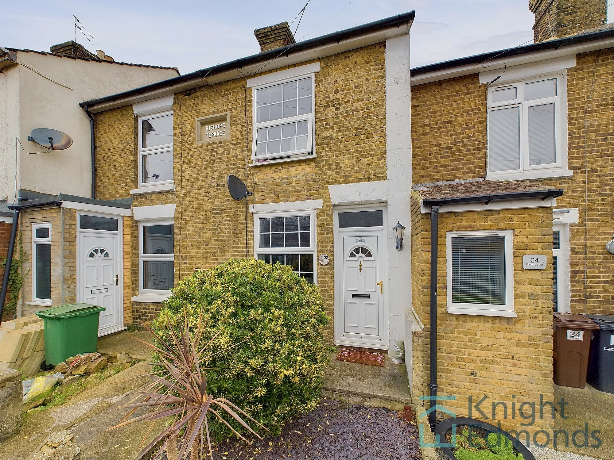 2 bed terraced house for sale in Fant Lane, Maidstone - Property Image 1