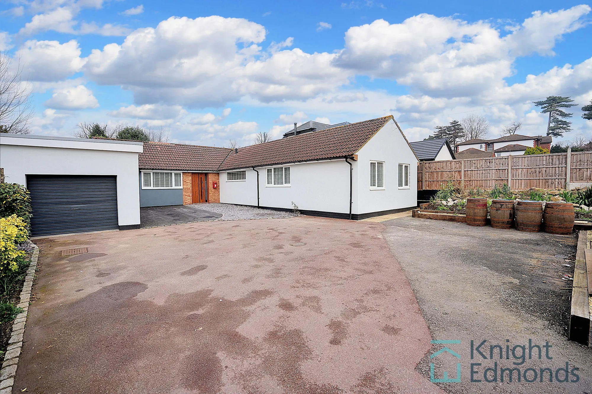 4 bed detached bungalow for sale in Sittingbourne Road, Maidstone  - Property Image 1