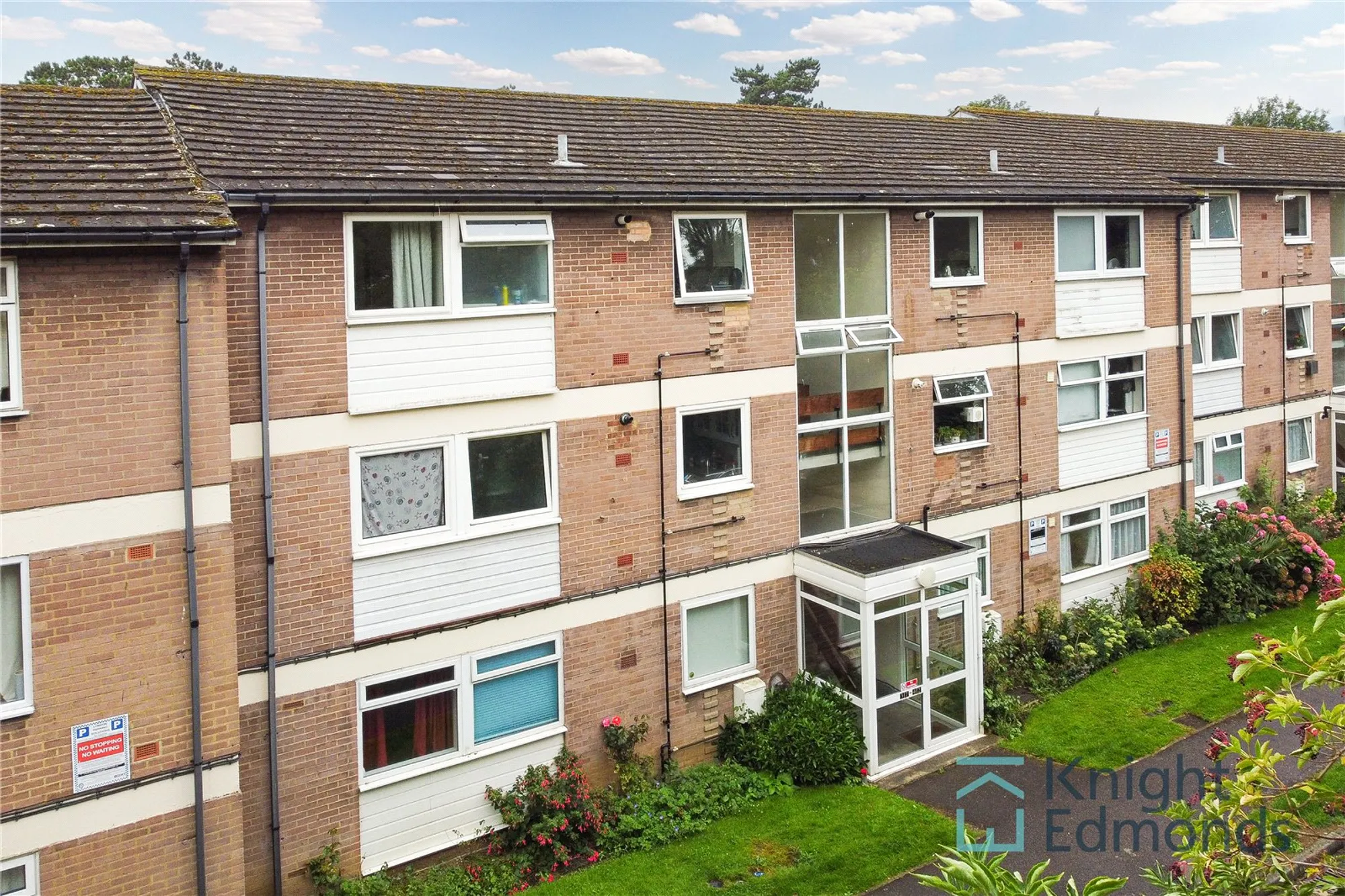 2 bed apartment for sale in Tonbridge Road, Maidstone  - Property Image 2