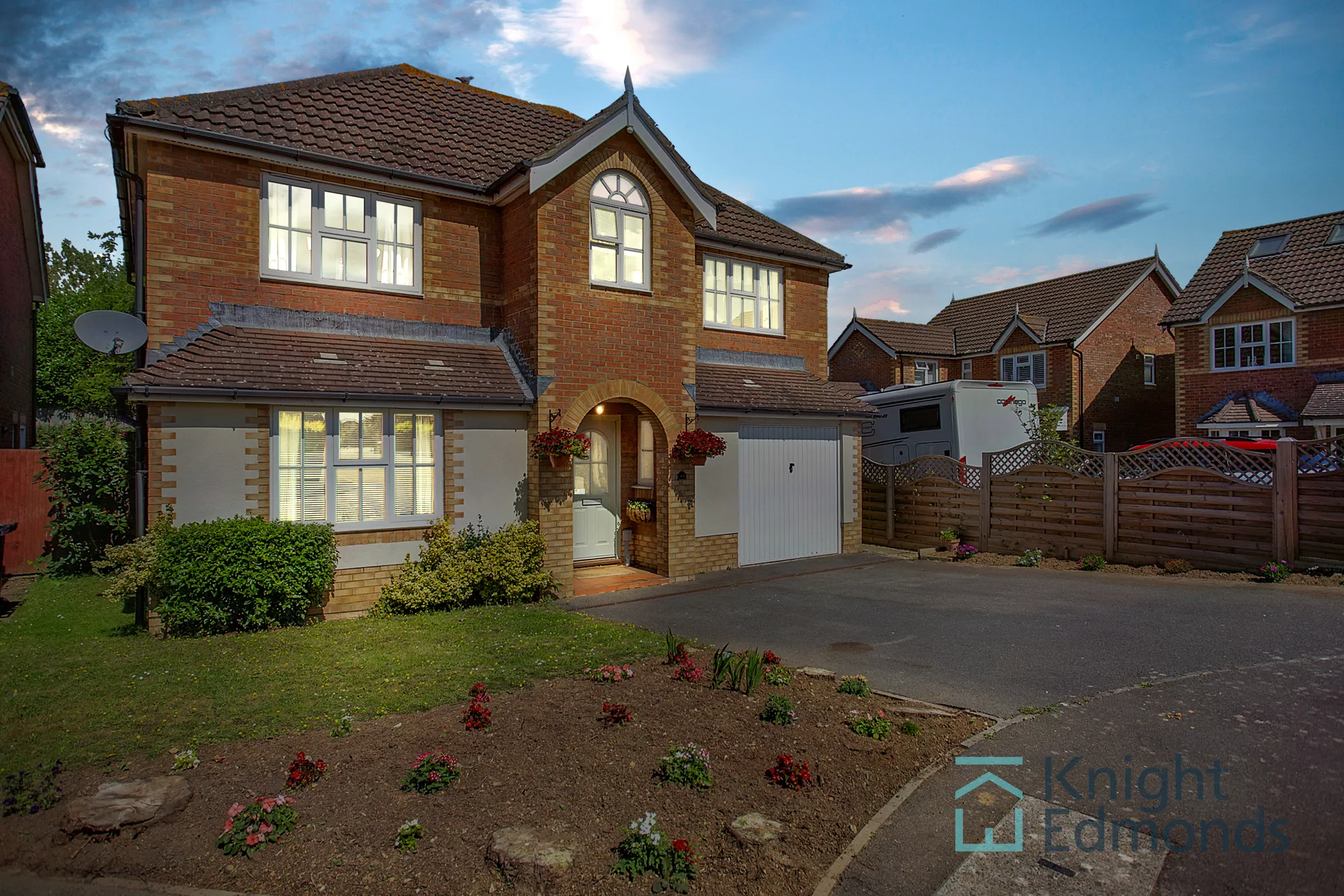 4 bed detached house for sale in Firmin Avenue, Maidstone - Property Image 1