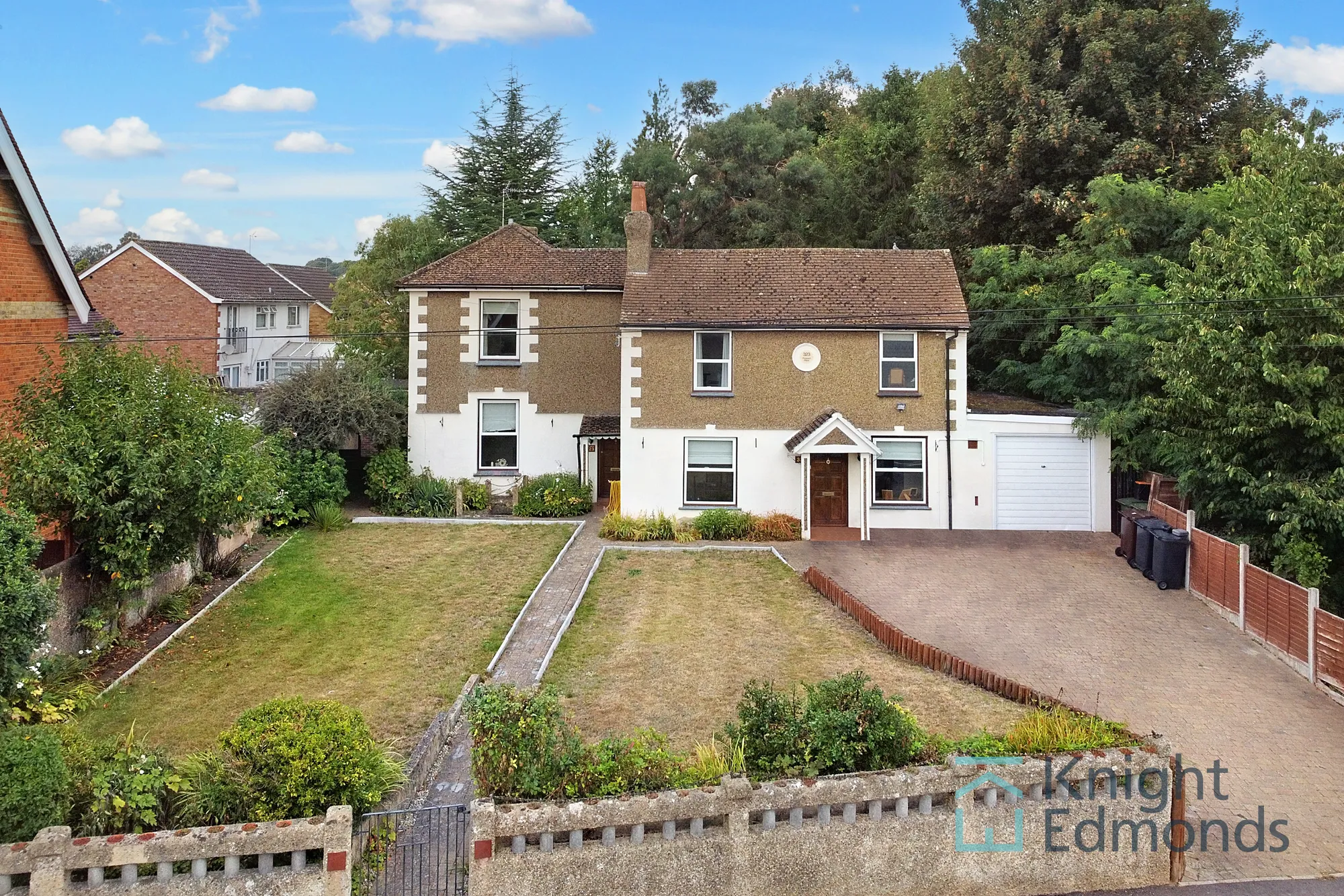 4 bed detached house for sale in Queens Road, Maidstone, ME16