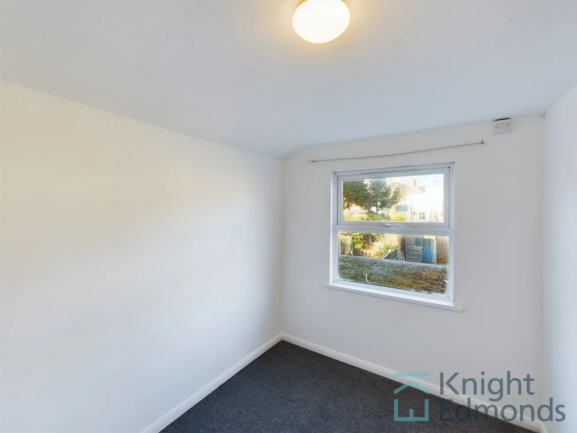 3 bed mid-terraced house for sale in Britton Street, Gillingham  - Property Image 8