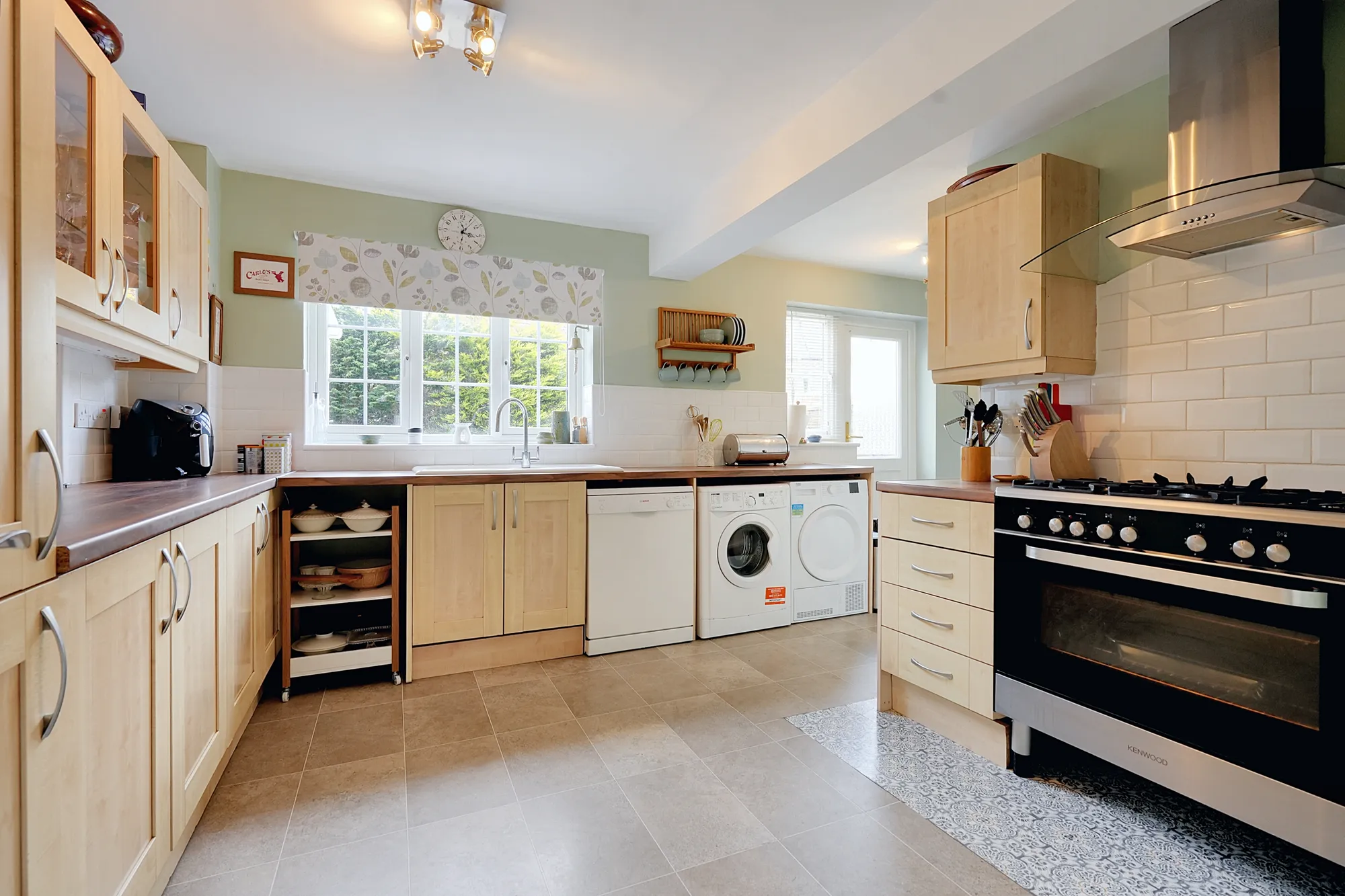 4 bed detached house for sale in Hawkwood, Maidstone  - Property Image 2