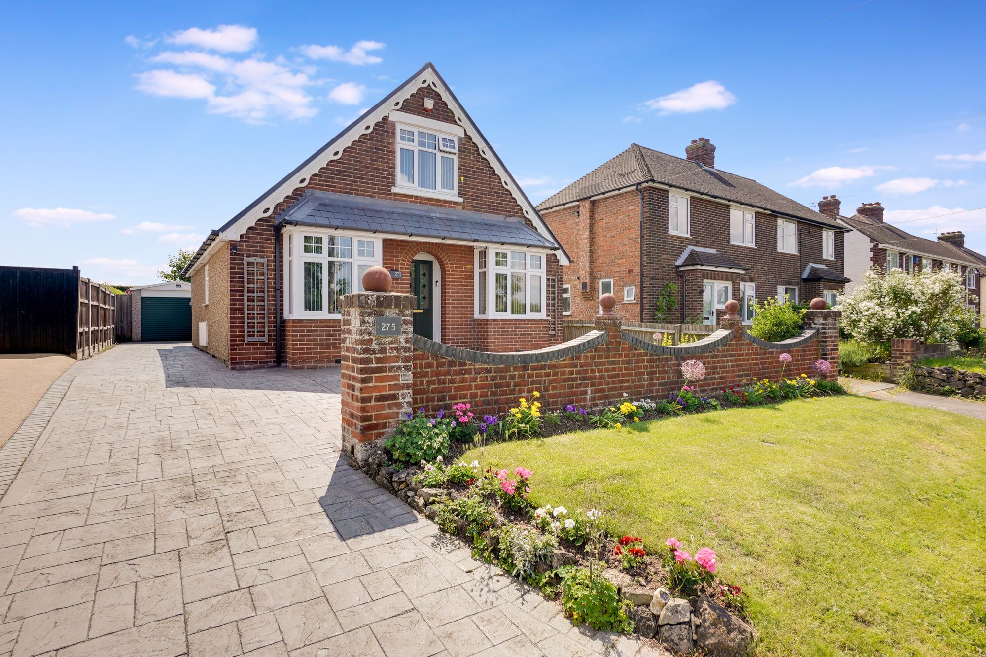 2 bed bungalow for sale in Bull Lane, Aylesford  - Property Image 1