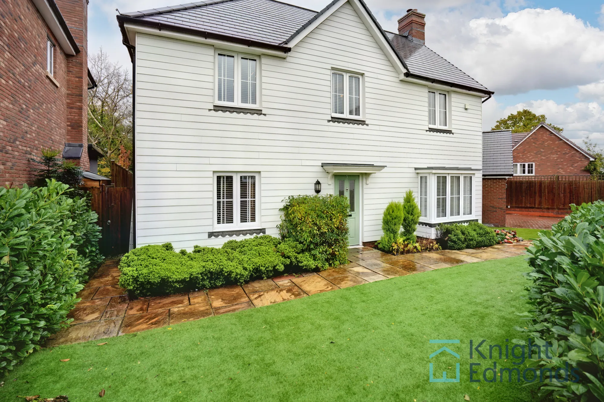 4 bed detached house for sale in Greensand Meadow, Maidstone - Property Image 1