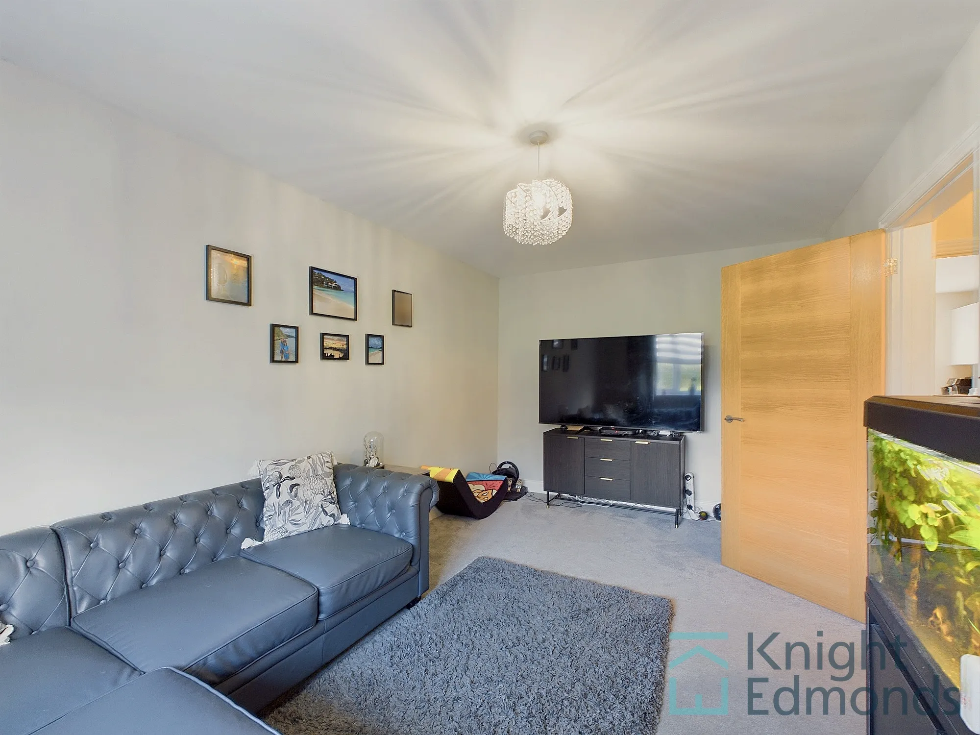 3 bed semi-detached house for sale in Castle Way, Maidstone  - Property Image 6
