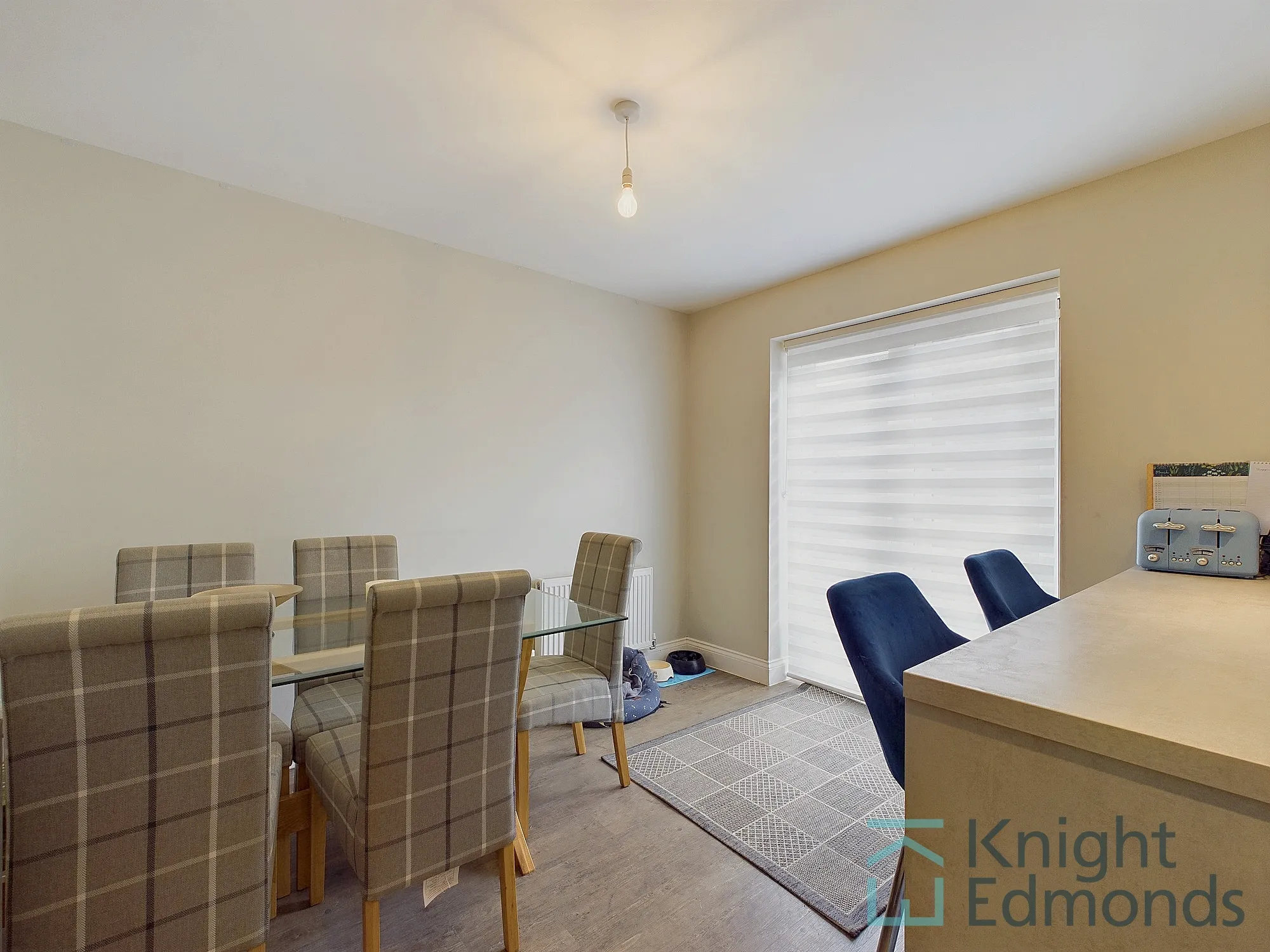 3 bed semi-detached house for sale in Castle Way, Maidstone  - Property Image 8