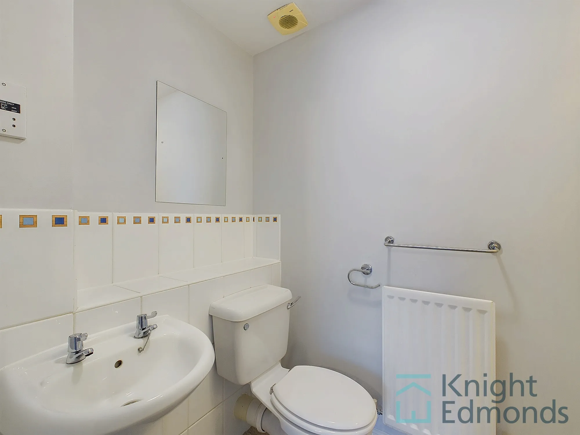 3 bed end of terrace house for sale in Denning Close, Maidstone  - Property Image 6