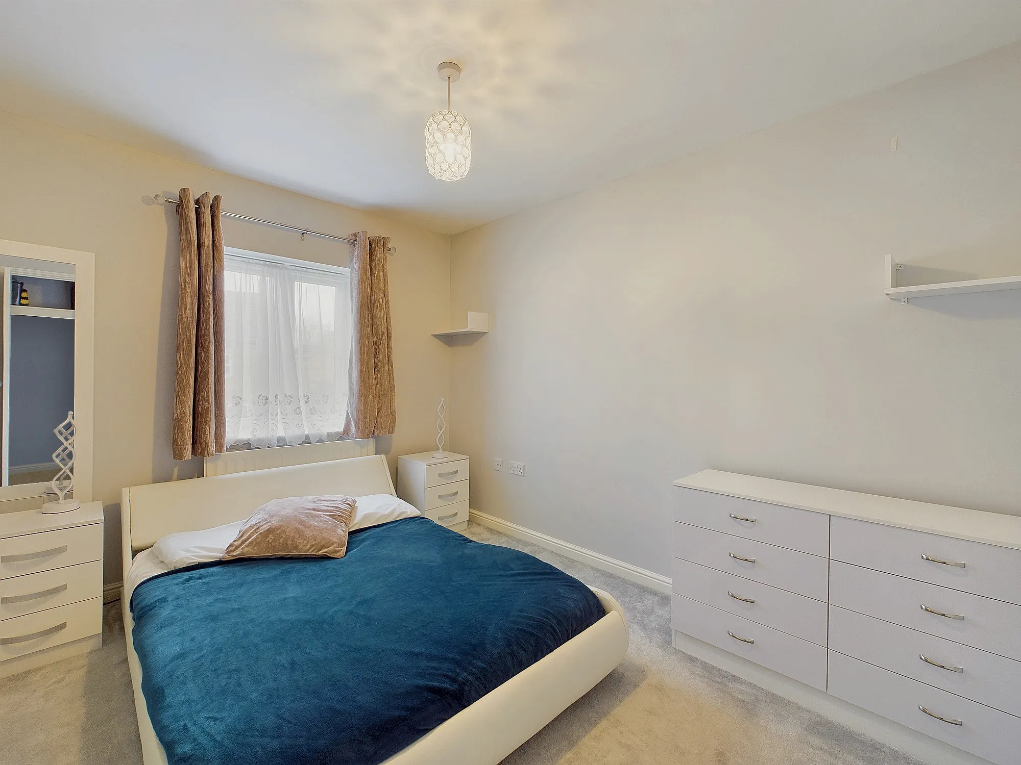 3 bed end of terrace house for sale in Denning Close, Maidstone - Property Image 1