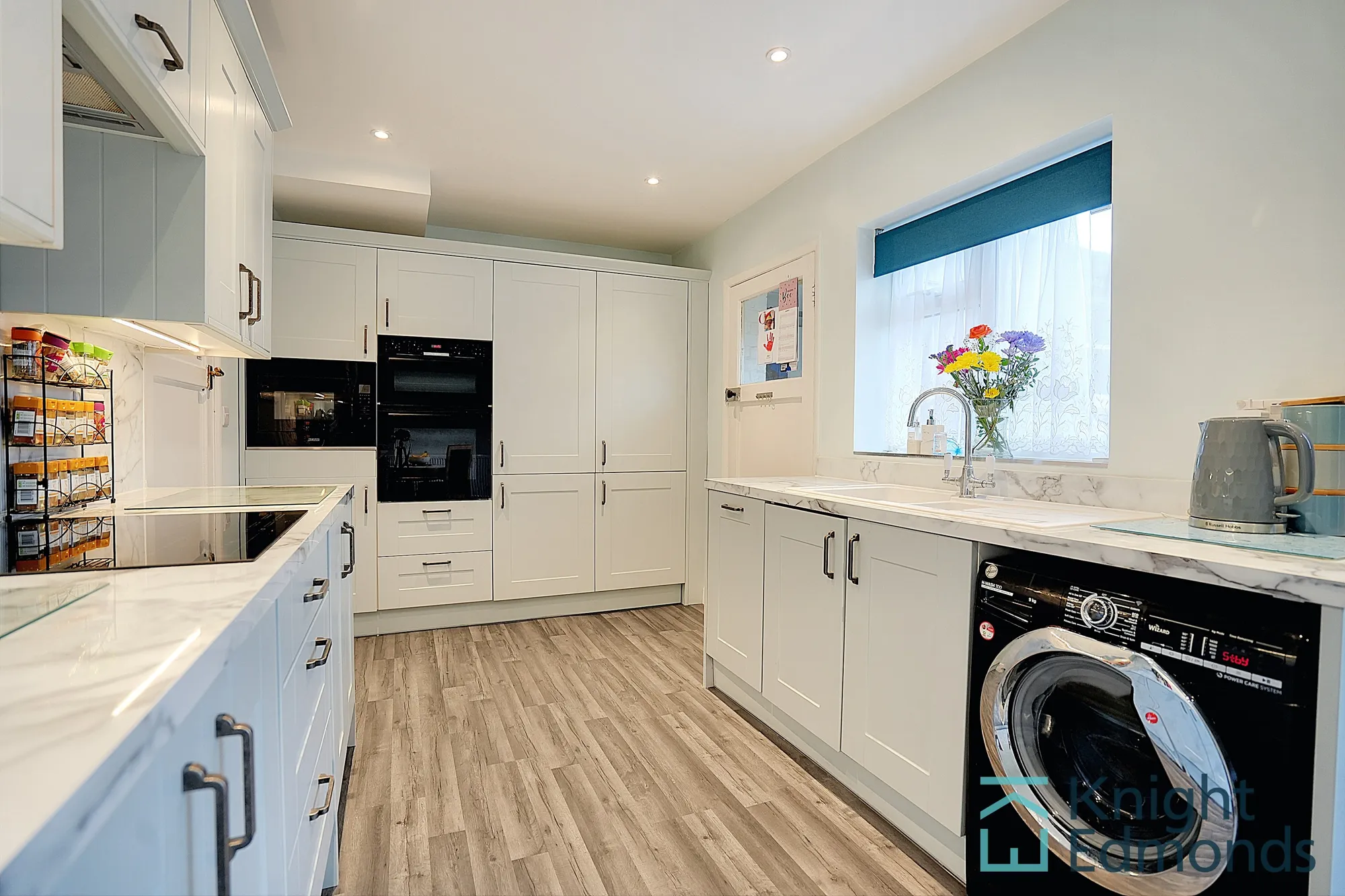 3 bed end of terrace house for sale in Plains Avenue, Maidstone  - Property Image 3