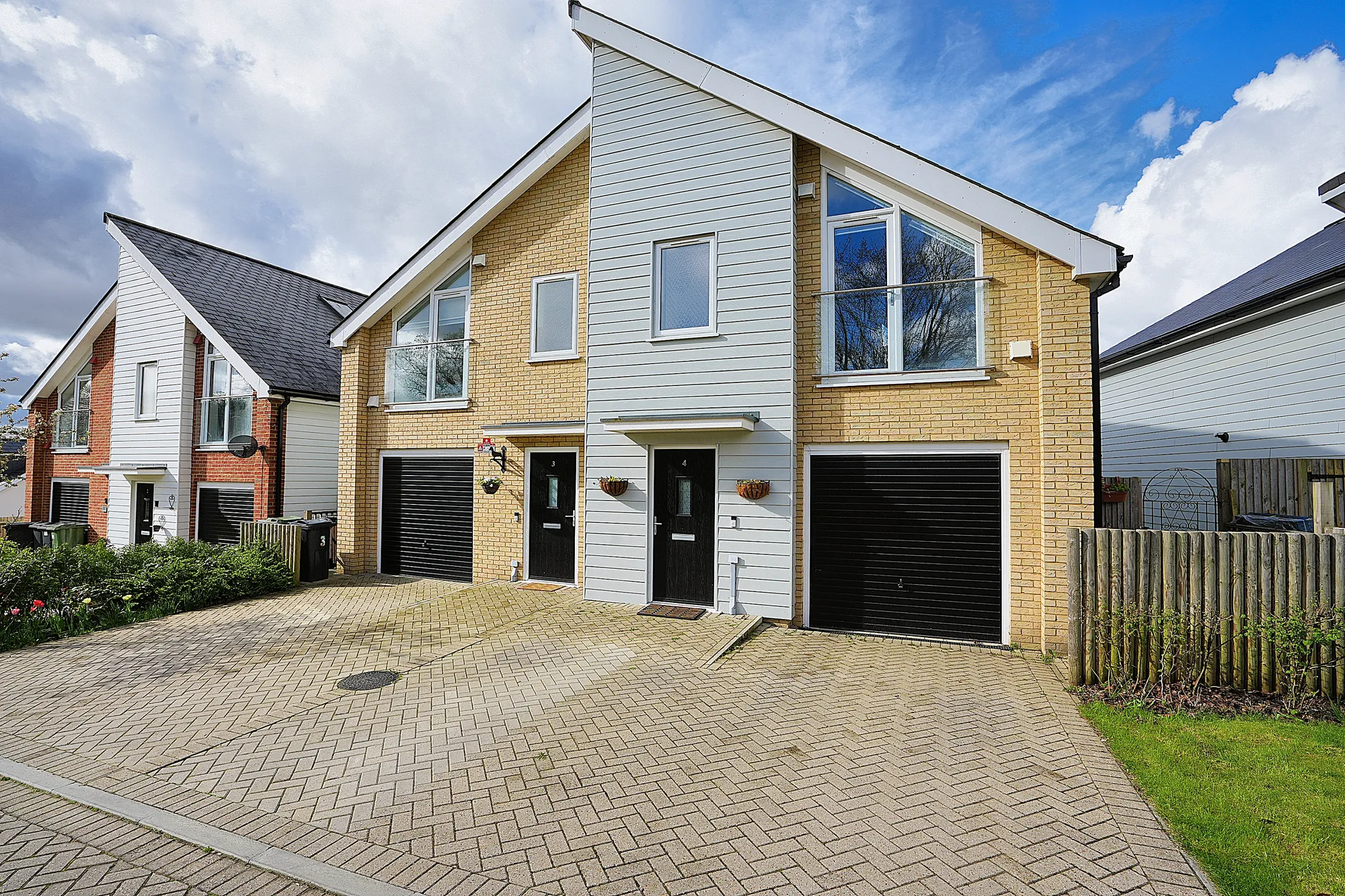 3 bed semi-detached house for sale in Castle View, Maidstone  - Property Image 2