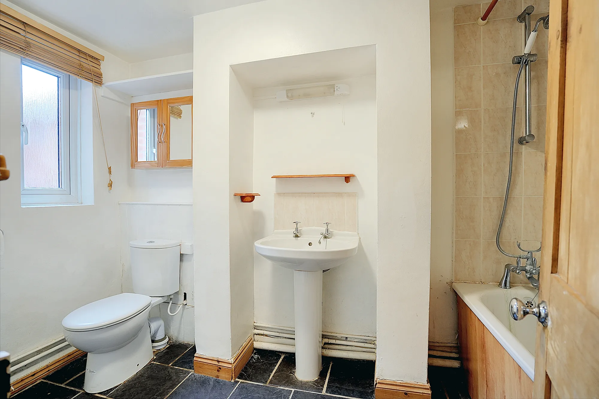 2 bed mid-terraced house for sale in Upper Street, Maidstone  - Property Image 11