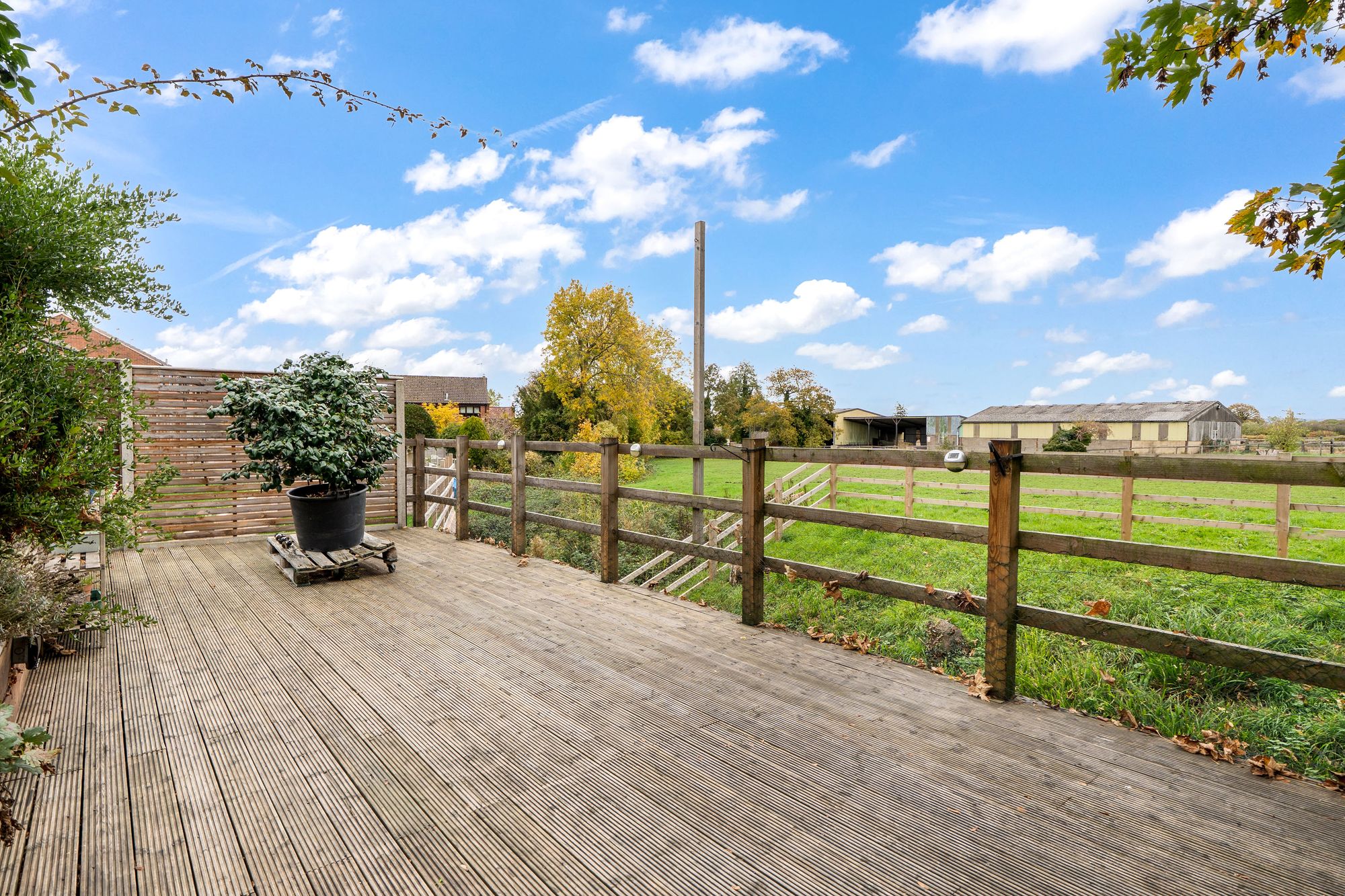 3 bed detached house for sale in Millend, Pershore 14