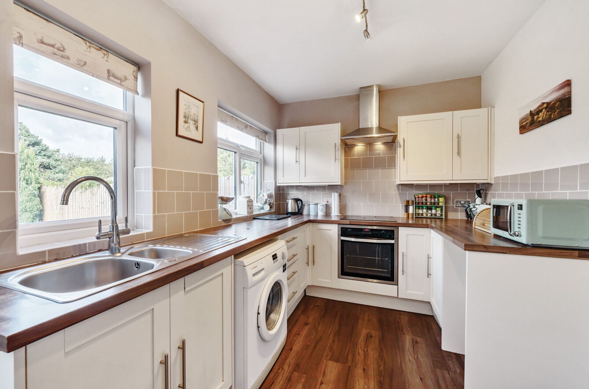 2 bed semi-detached house for sale in Main Road, Droitwich  - Property Image 5