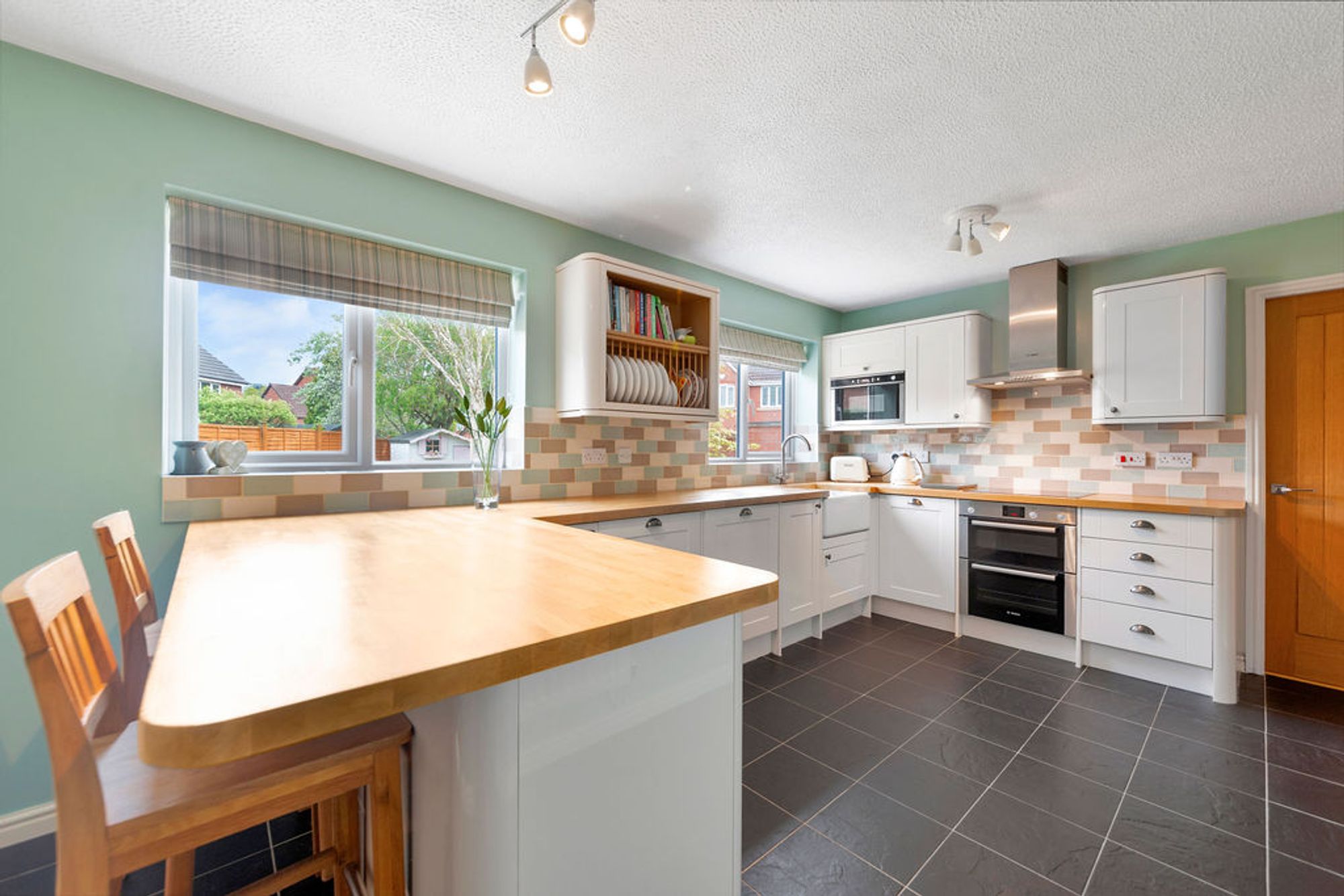 5 bed detached house for sale in Hever Avenue, Worcester  - Property Image 6