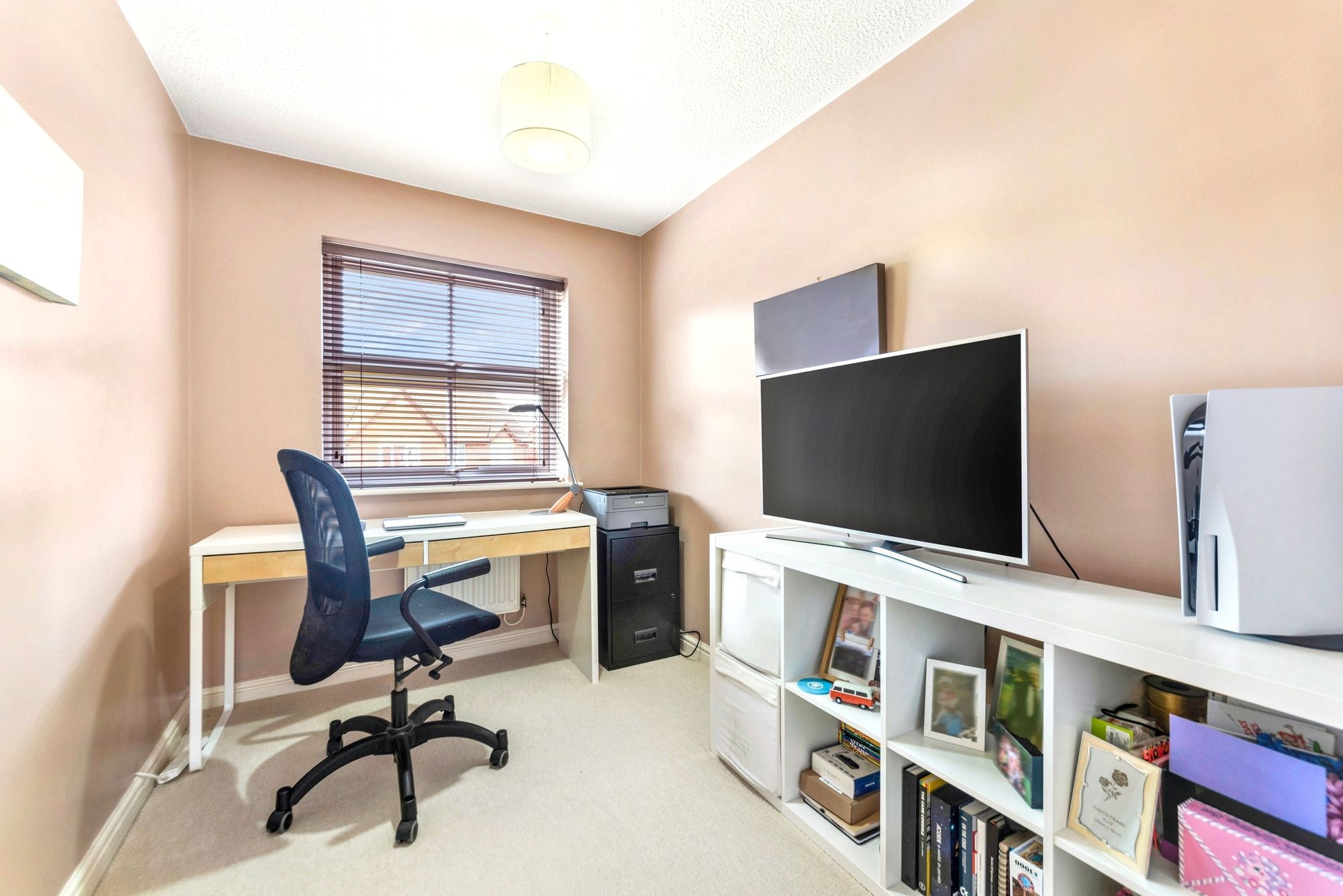 5 bed detached house for sale in Hever Avenue, Worcester 16