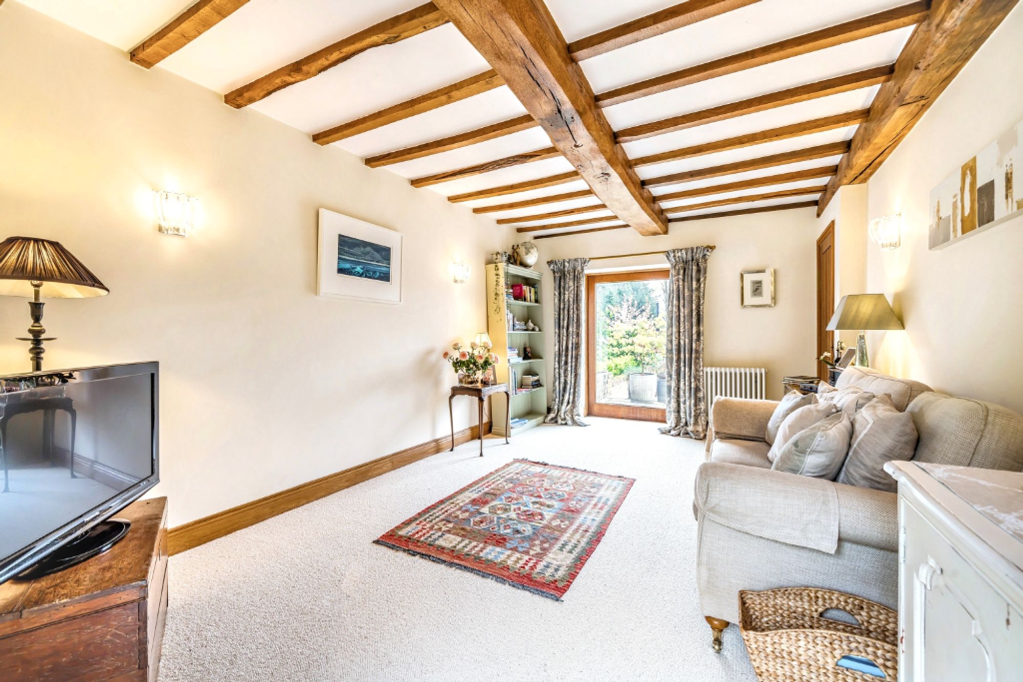 2 bed barn conversion for sale in Halesend Grittles End, Malvern  - Property Image 3